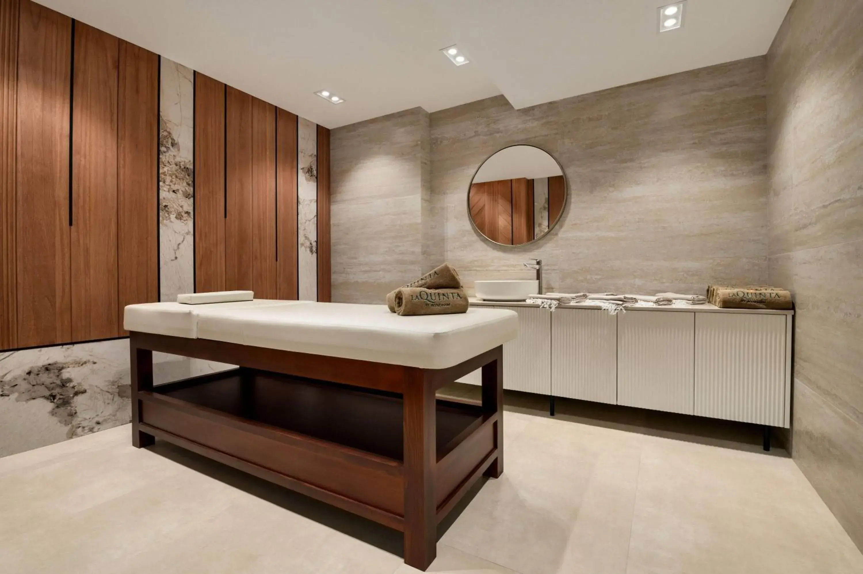 Spa and wellness centre/facilities in La Quinta by Wyndham Batumi Spa and wellness centre/facilities in La Quinta by Wyndham Batumi