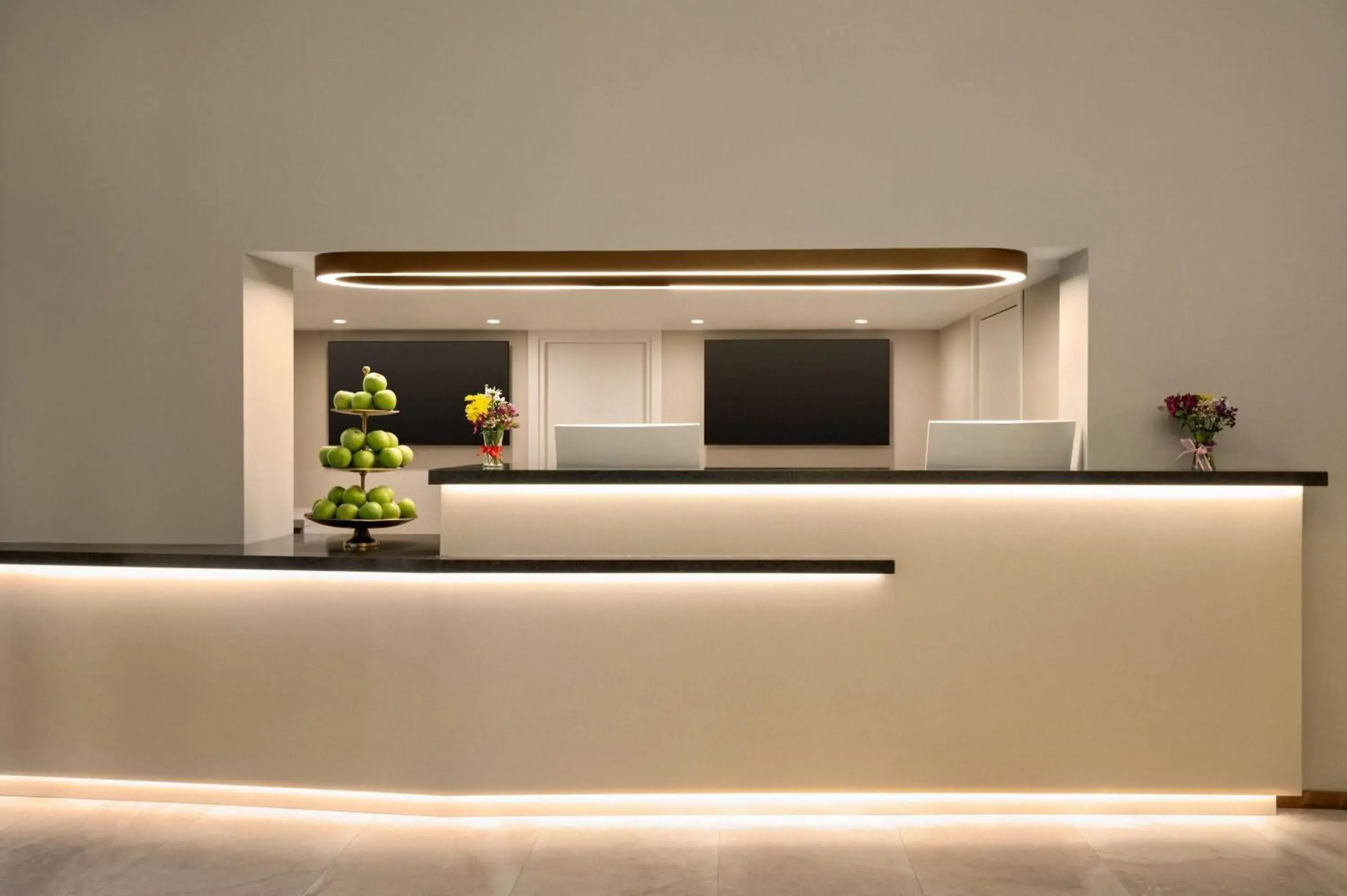 Lobby or reception in La Quinta by Wyndham Batumi Lobby or reception in La Quinta by Wyndham Batumi