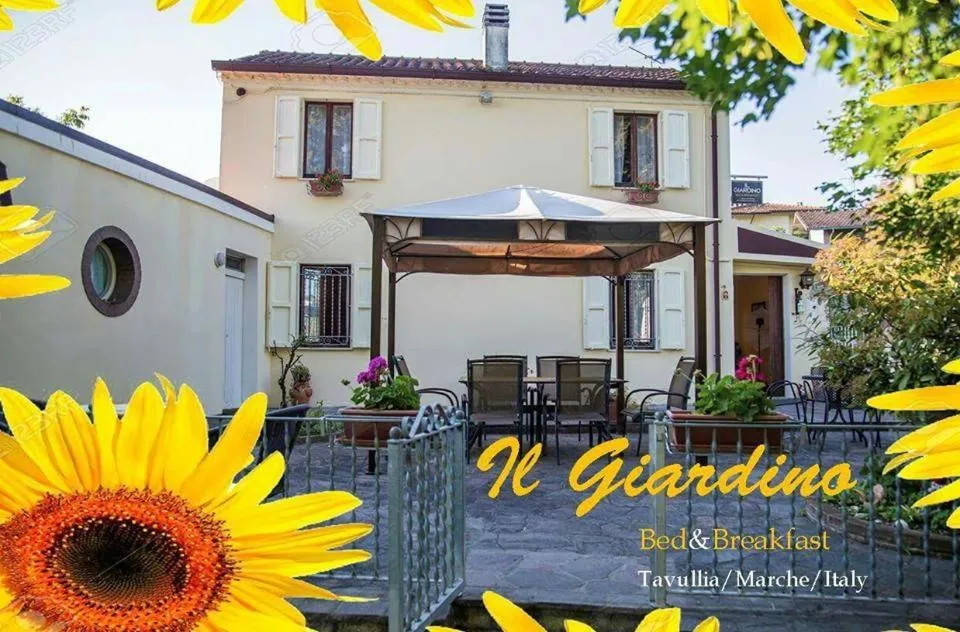 Facade/entrance in B&B Il Giardino