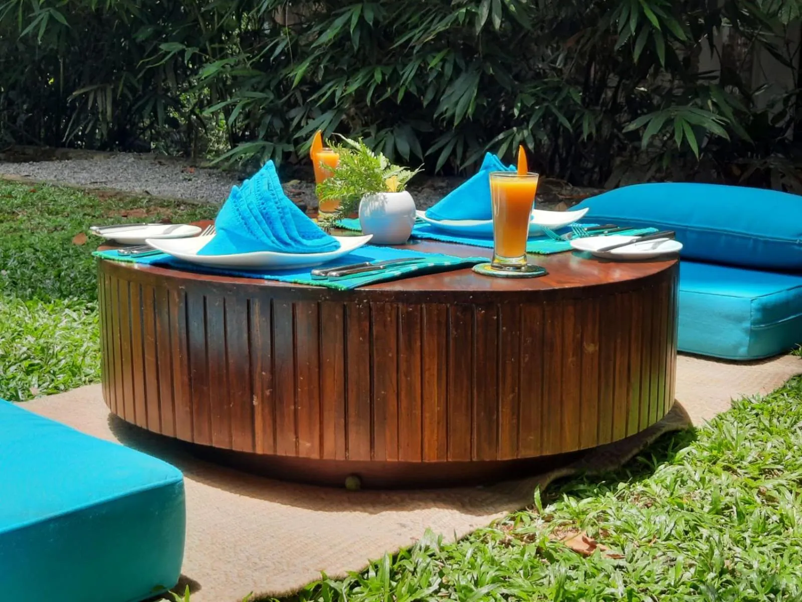 Restaurant/places to eat in Palmstone Retreat