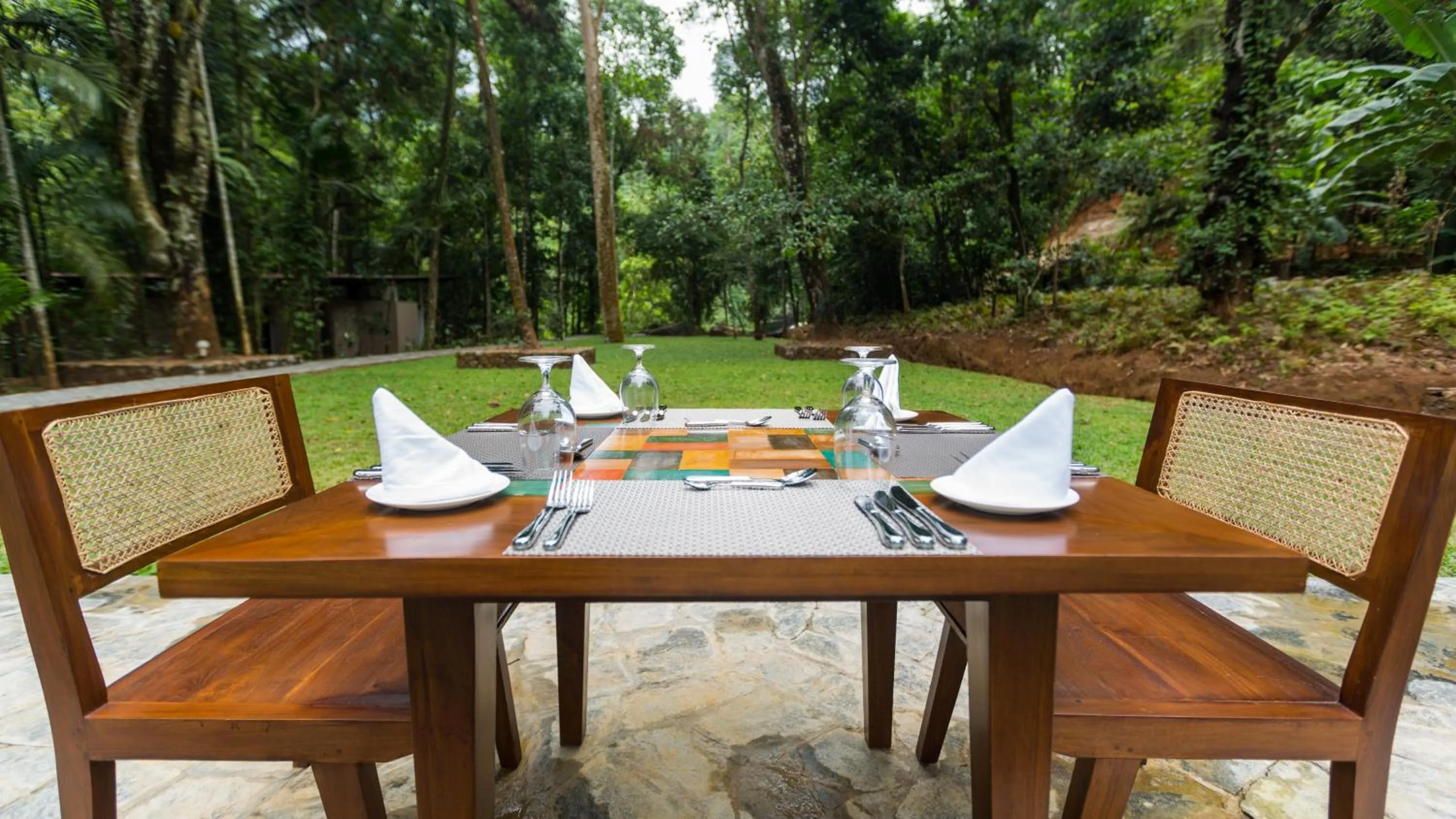 Restaurant/places to eat in Palmstone Retreat