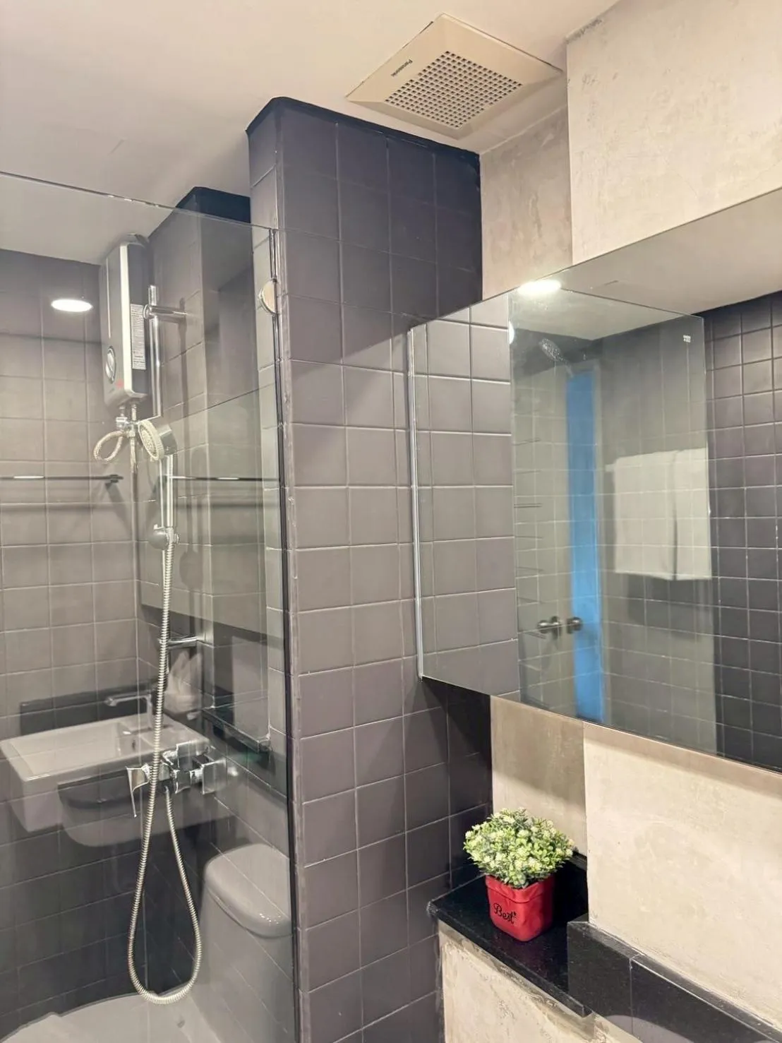 Shower in Aspira Central Patong