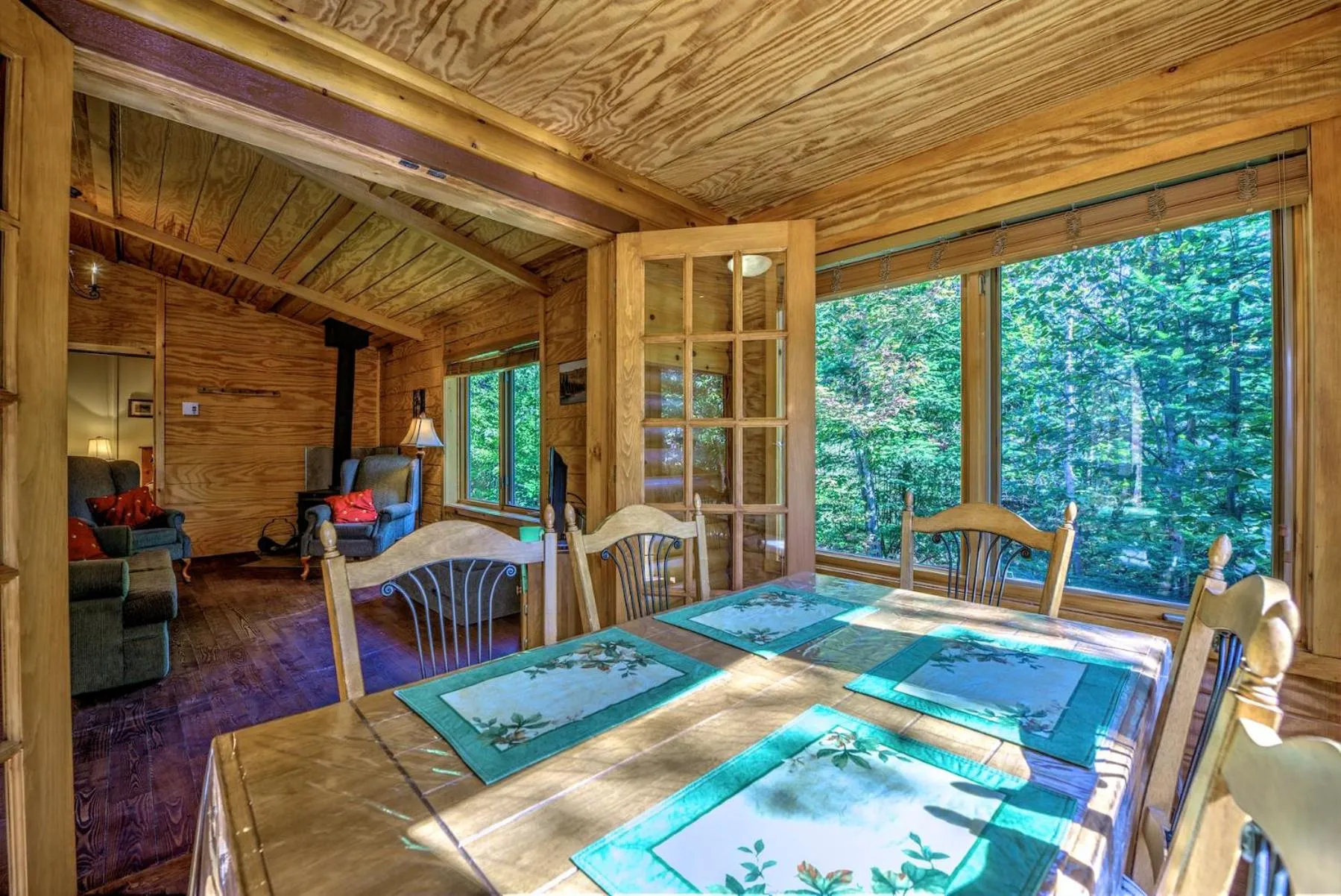Two-Bedroom Chalet in Le Grand R