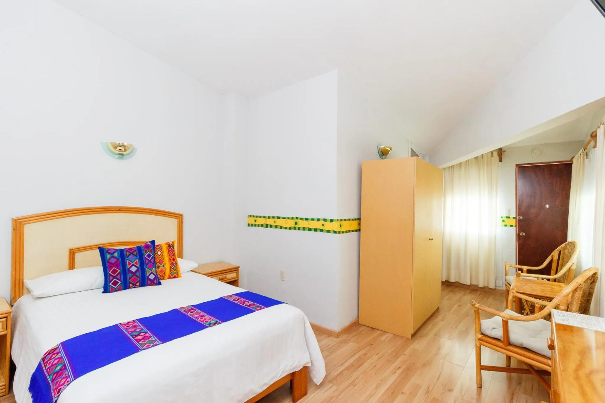 Photo of the whole room, Bed in Hotel Hacienda Montesinos