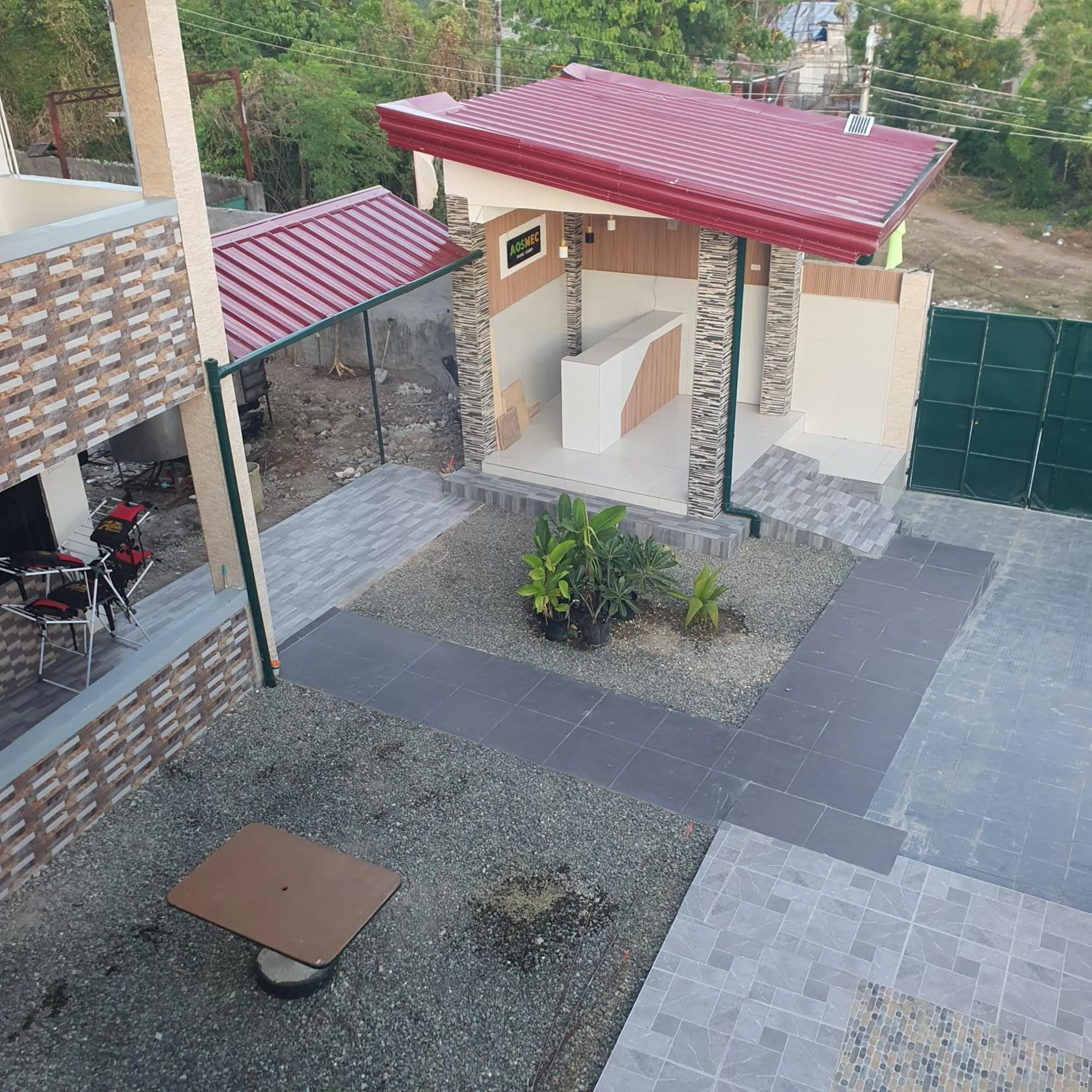 Garden view in AOSMECPoolCamp Hotel