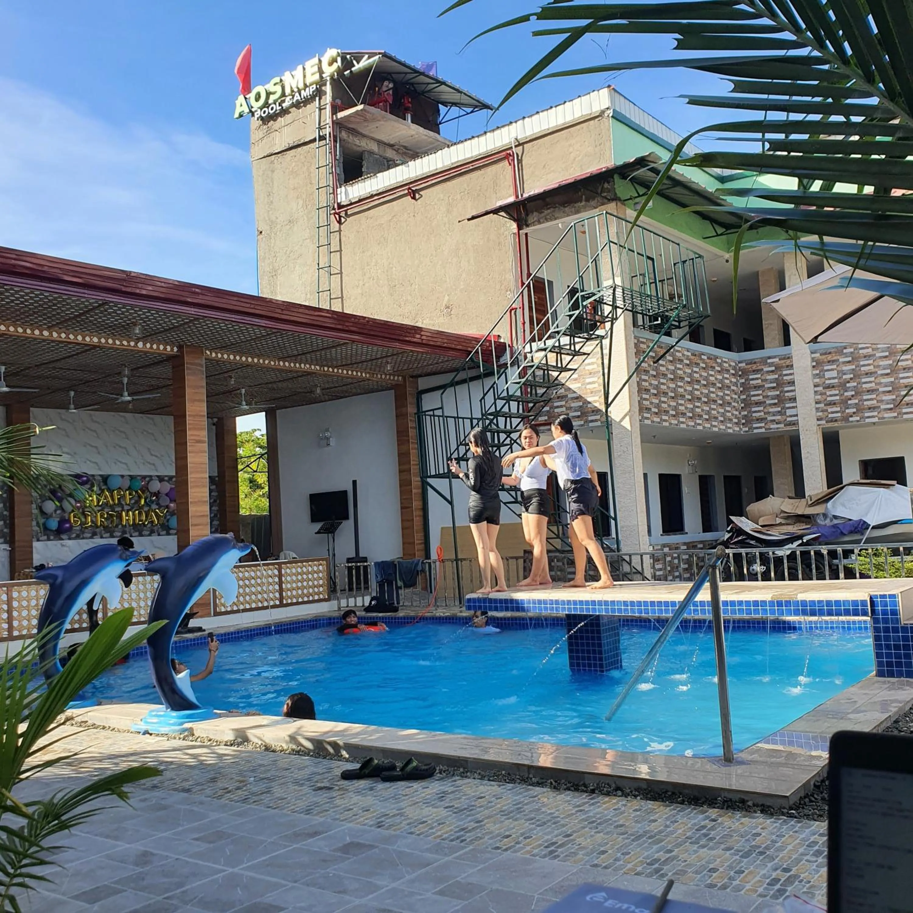 Swimming pool in AOSMECPoolCamp Hotel