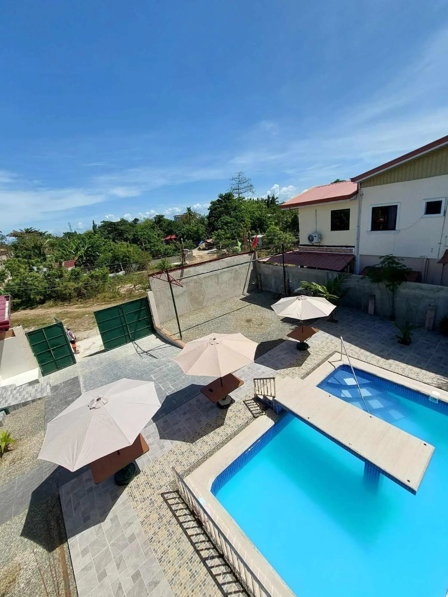 Swimming pool in AOSMECPoolCamp Hotel