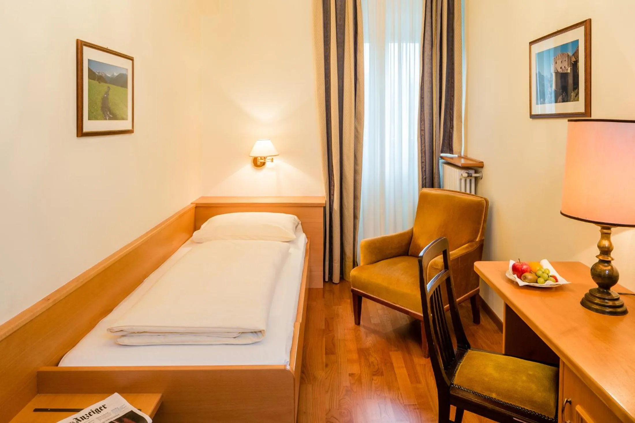 Photo of the whole room, Bed in Villa Bavaria