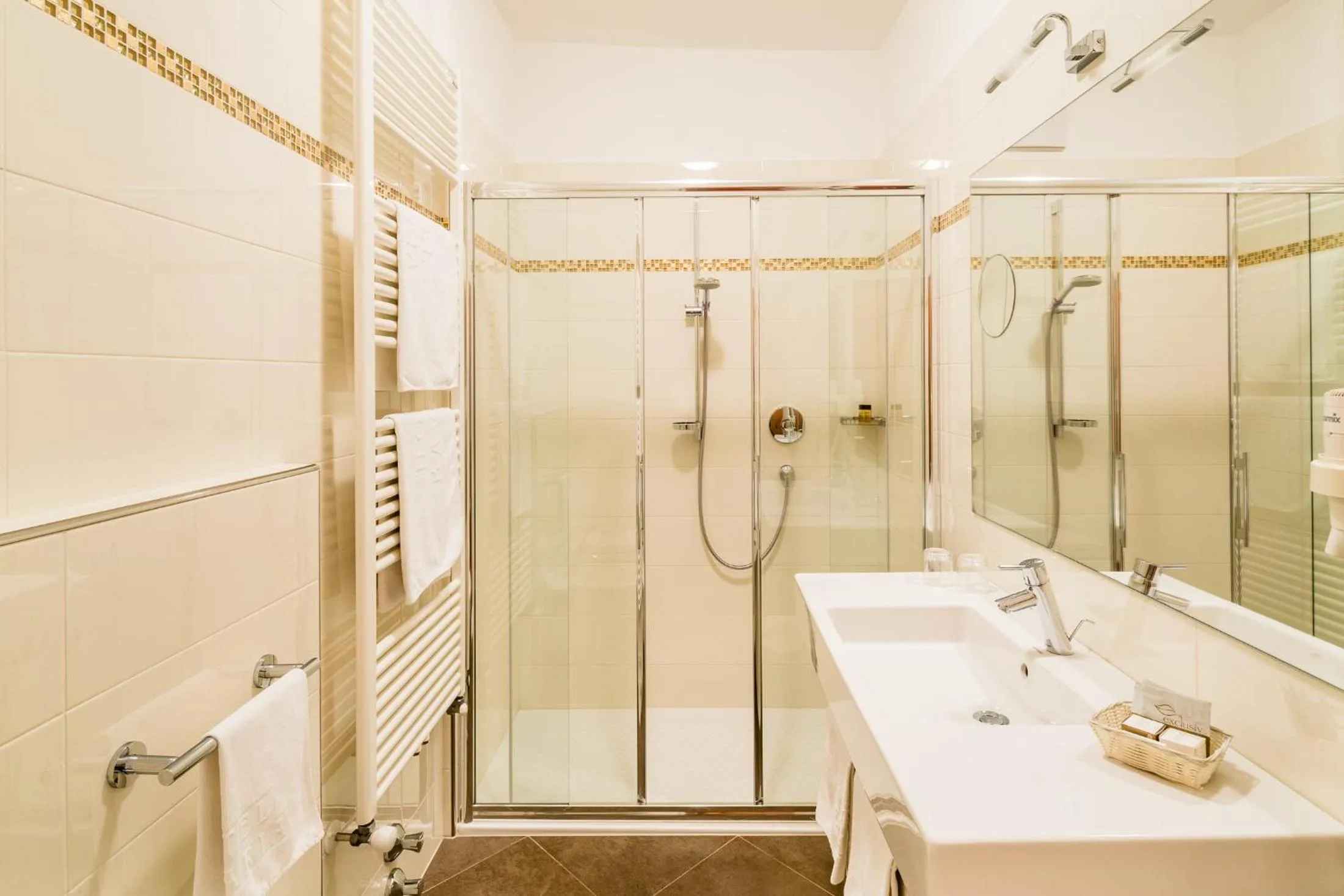 Shower in Villa Bavaria