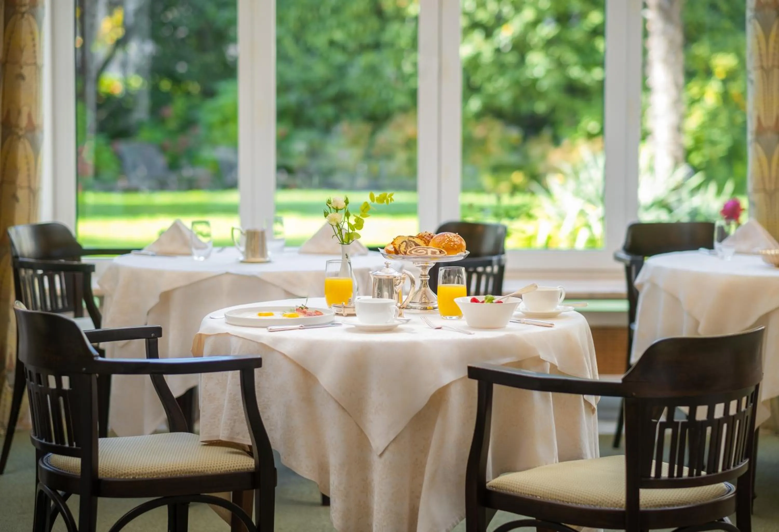 Breakfast in Villa Bavaria