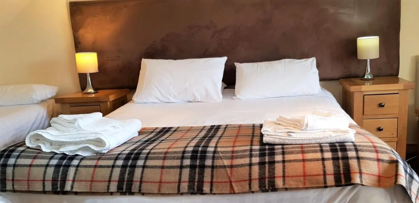 Photo of the whole room, Bed in The Harbour House Sea Front Hotel