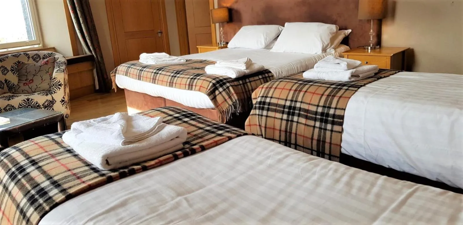 Photo of the whole room, Bed in The Harbour House Sea Front Hotel