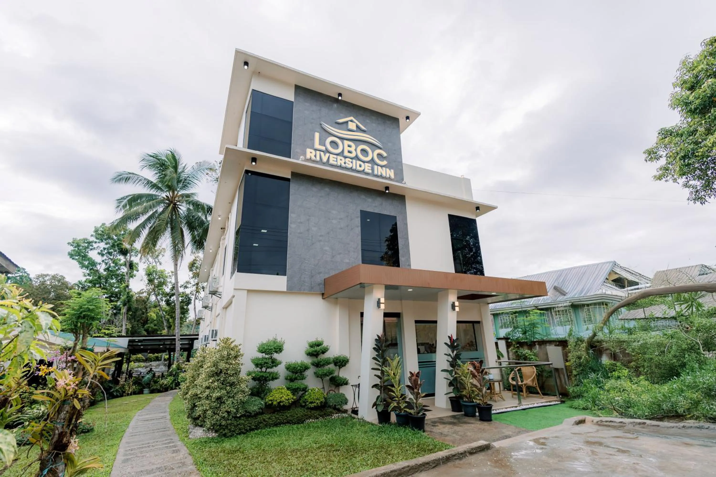 Property building in Loboc Riverside Inn & Restaurant