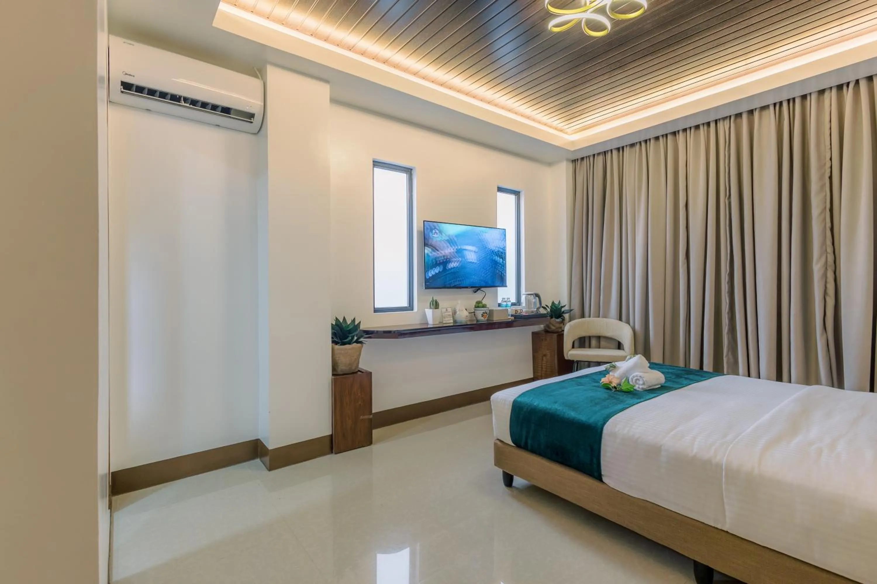 Bedroom, Bed in Loboc Riverside Inn & Restaurant