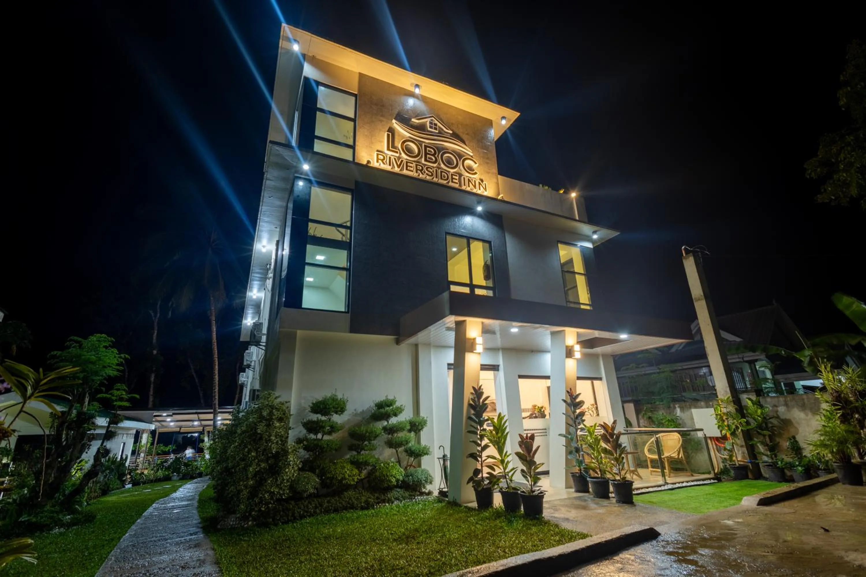 Property building in Loboc Riverside Inn & Restaurant