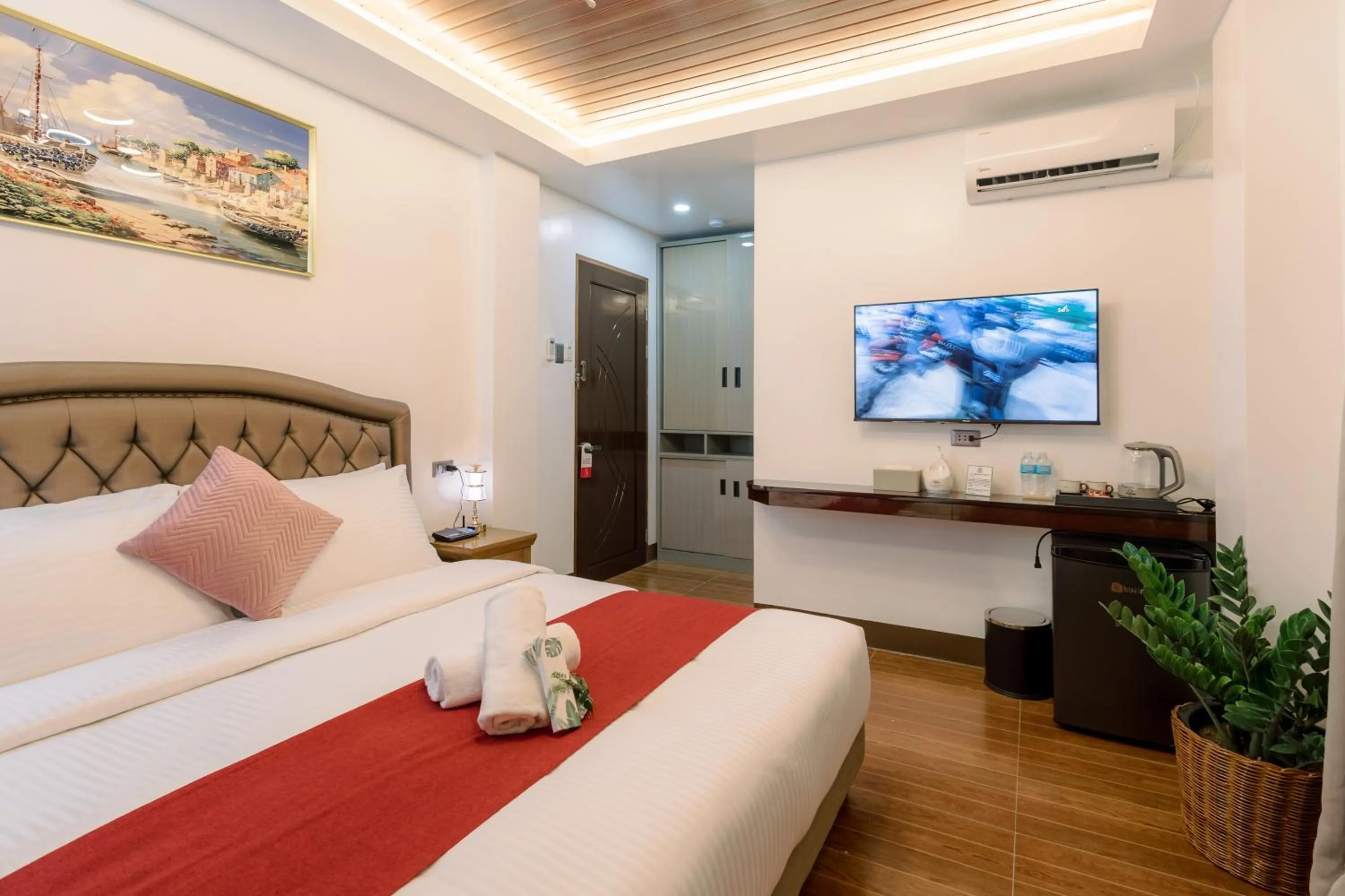 Bedroom, Bed in Loboc Riverside Inn & Restaurant