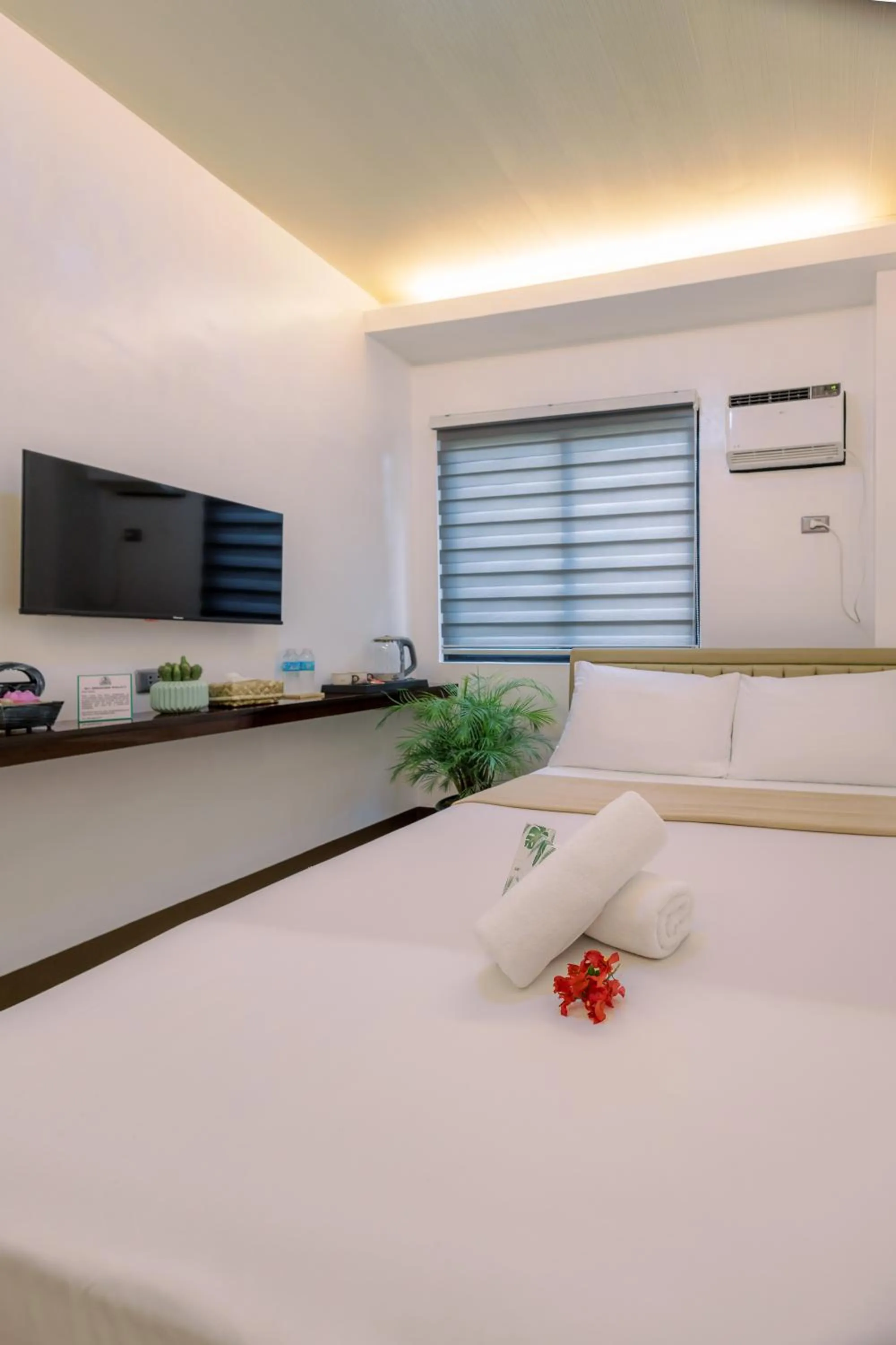 Bedroom, Bed in Loboc Riverside Inn & Restaurant