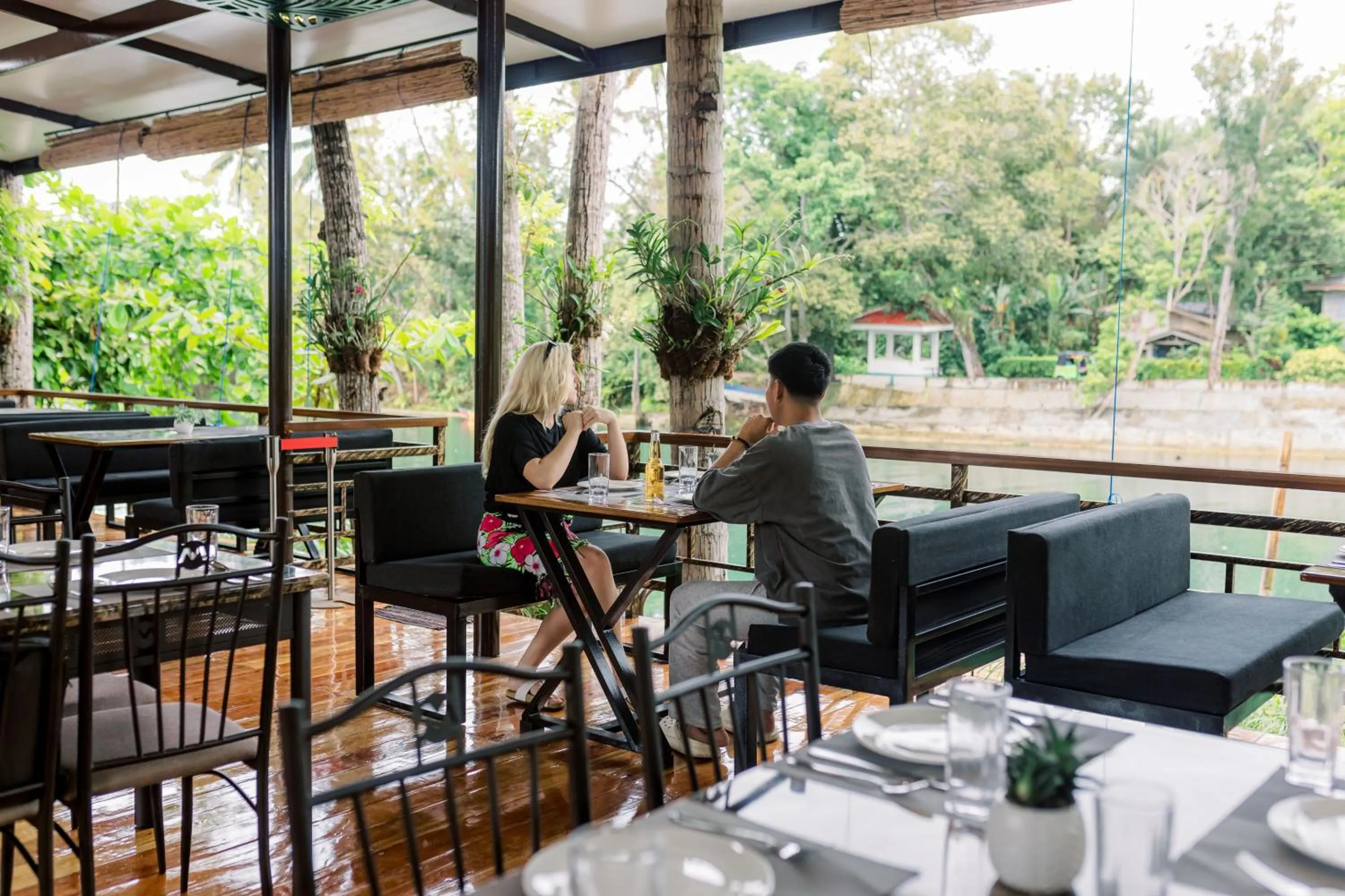 Restaurant/places to eat in Loboc Riverside Inn & Restaurant