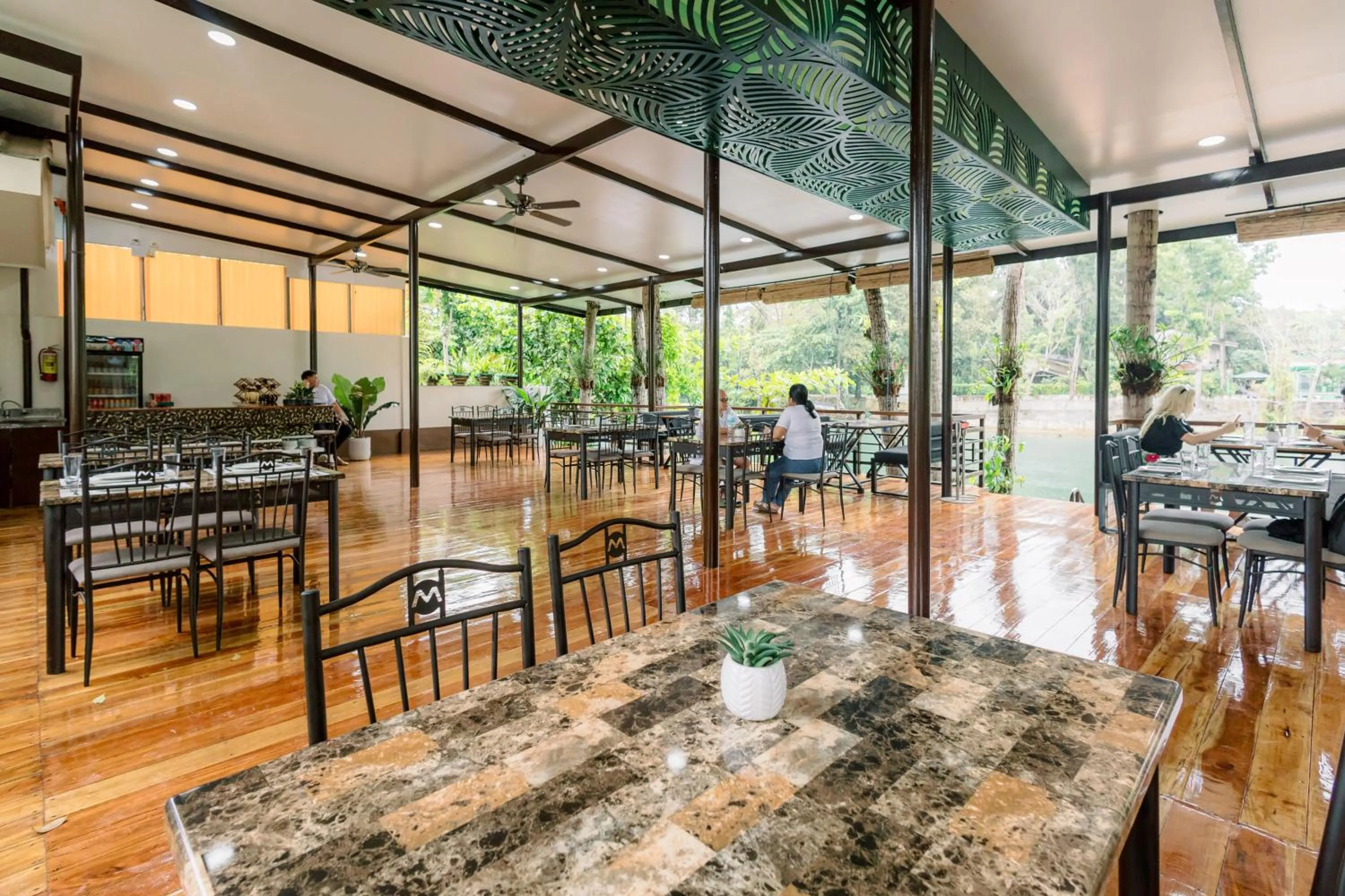 Restaurant/places to eat in Loboc Riverside Inn & Restaurant