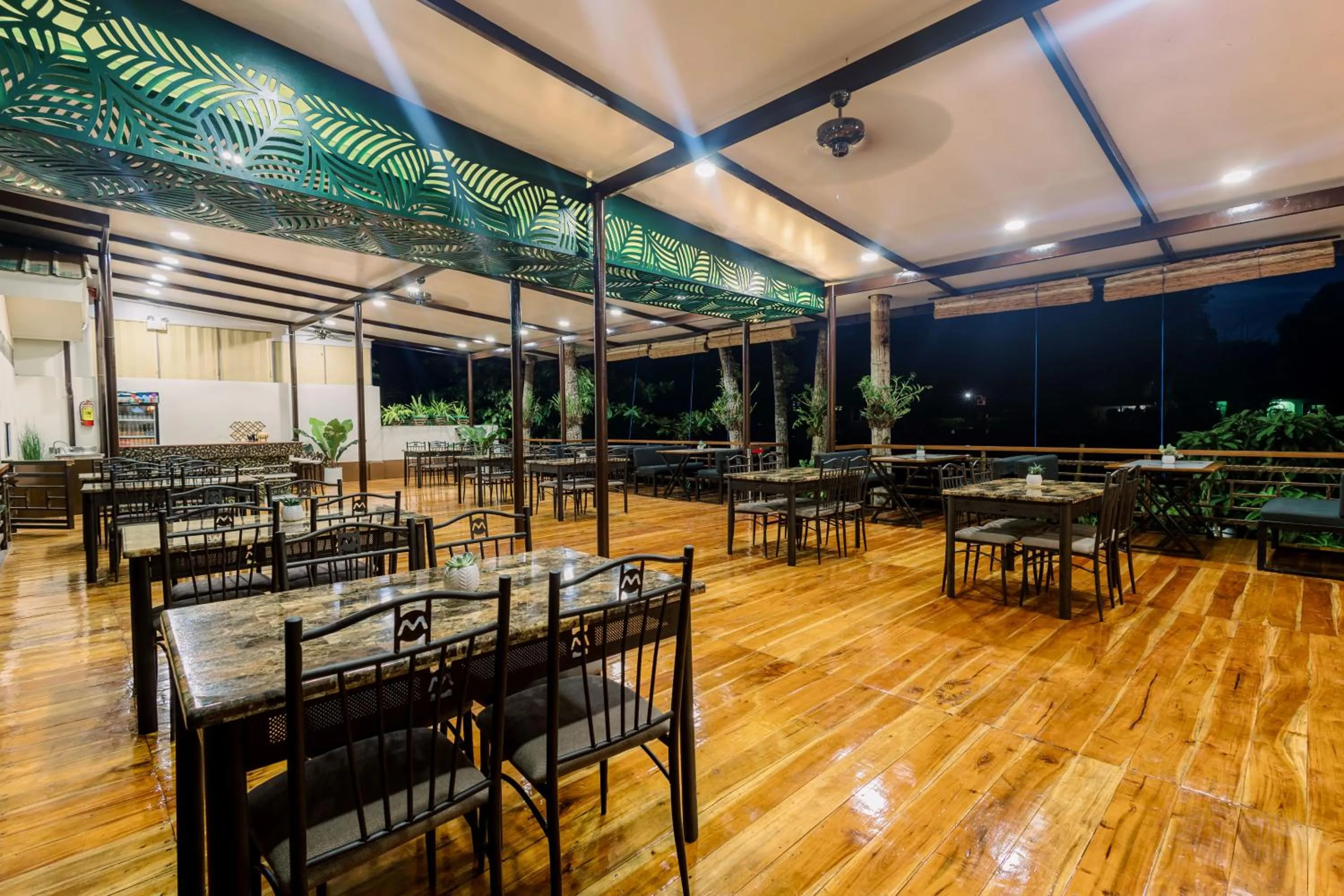 Restaurant/places to eat in Loboc Riverside Inn & Restaurant