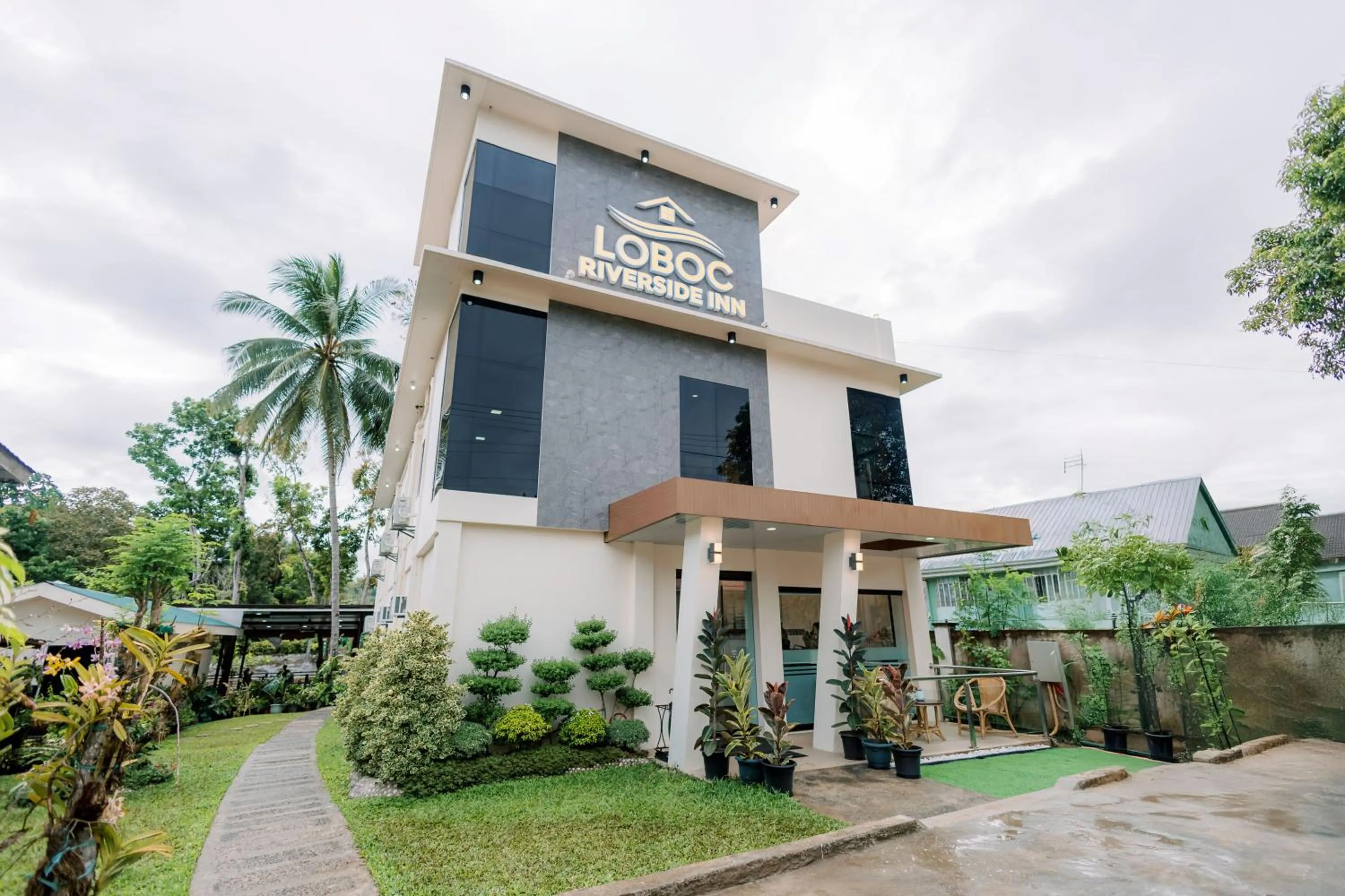 Property building in Loboc Riverside Inn & Restaurant