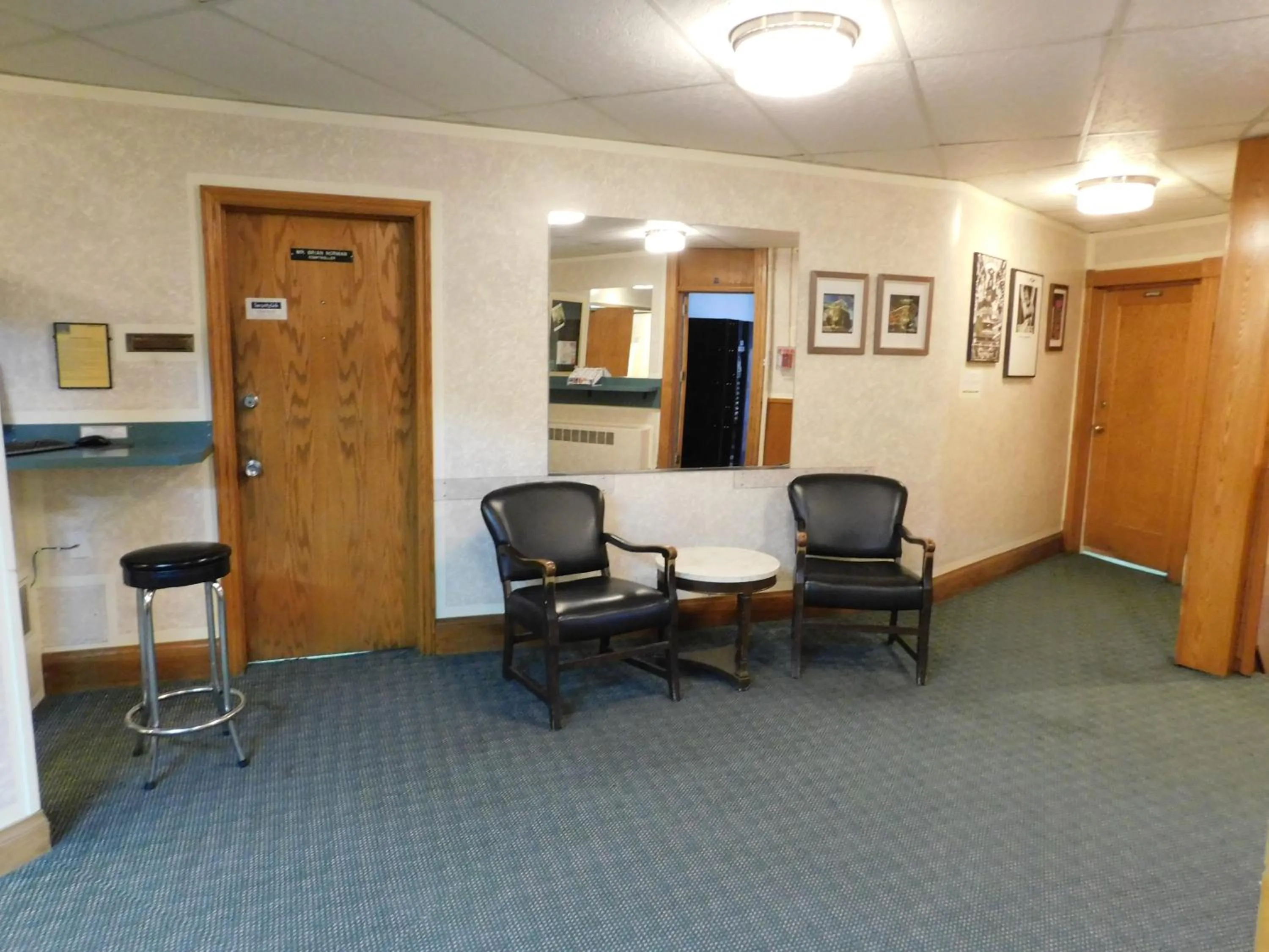 Lobby or reception in Filmores Hotel