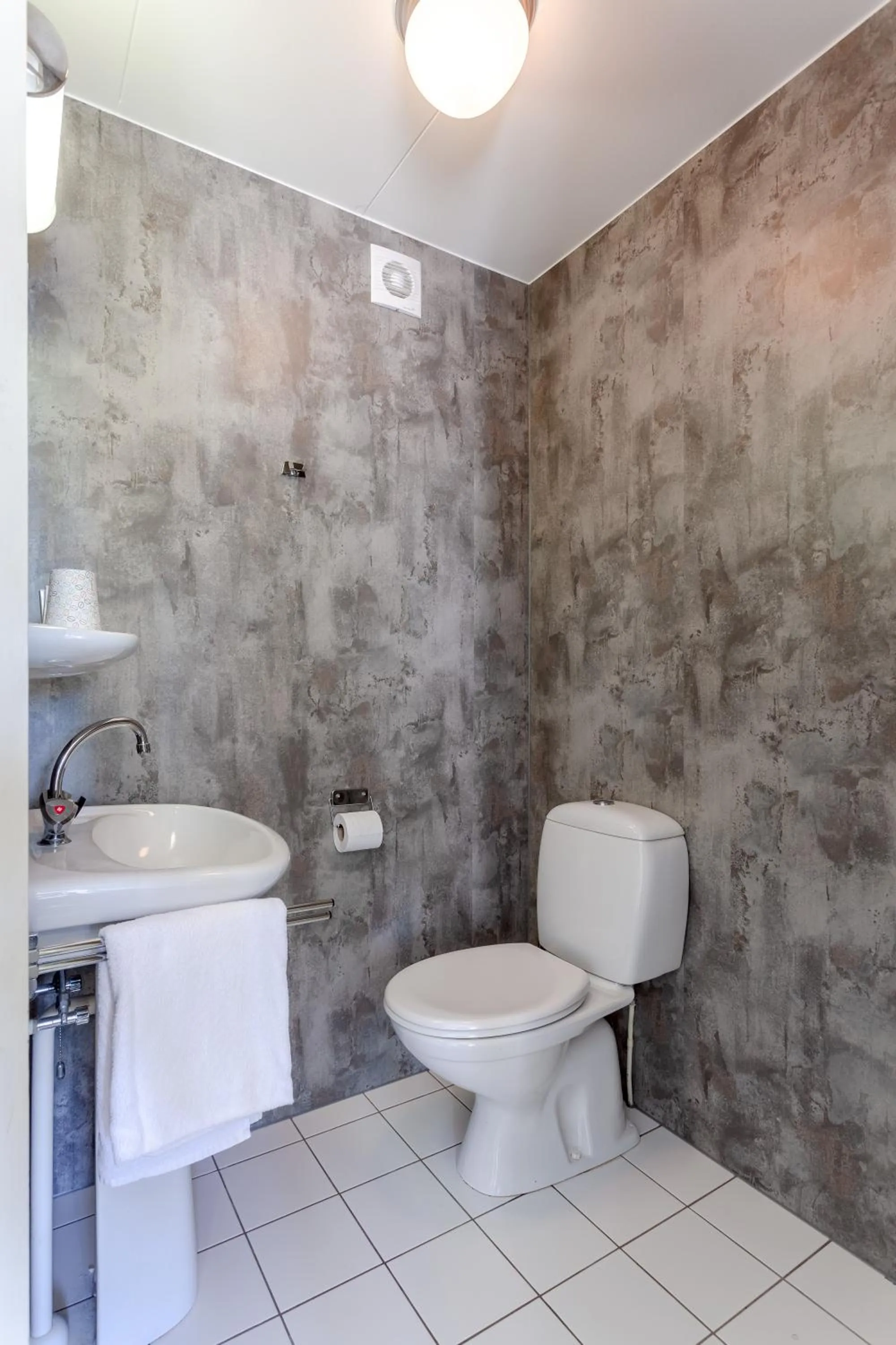 Bathroom in Hajé Restaurant de Aalscholver