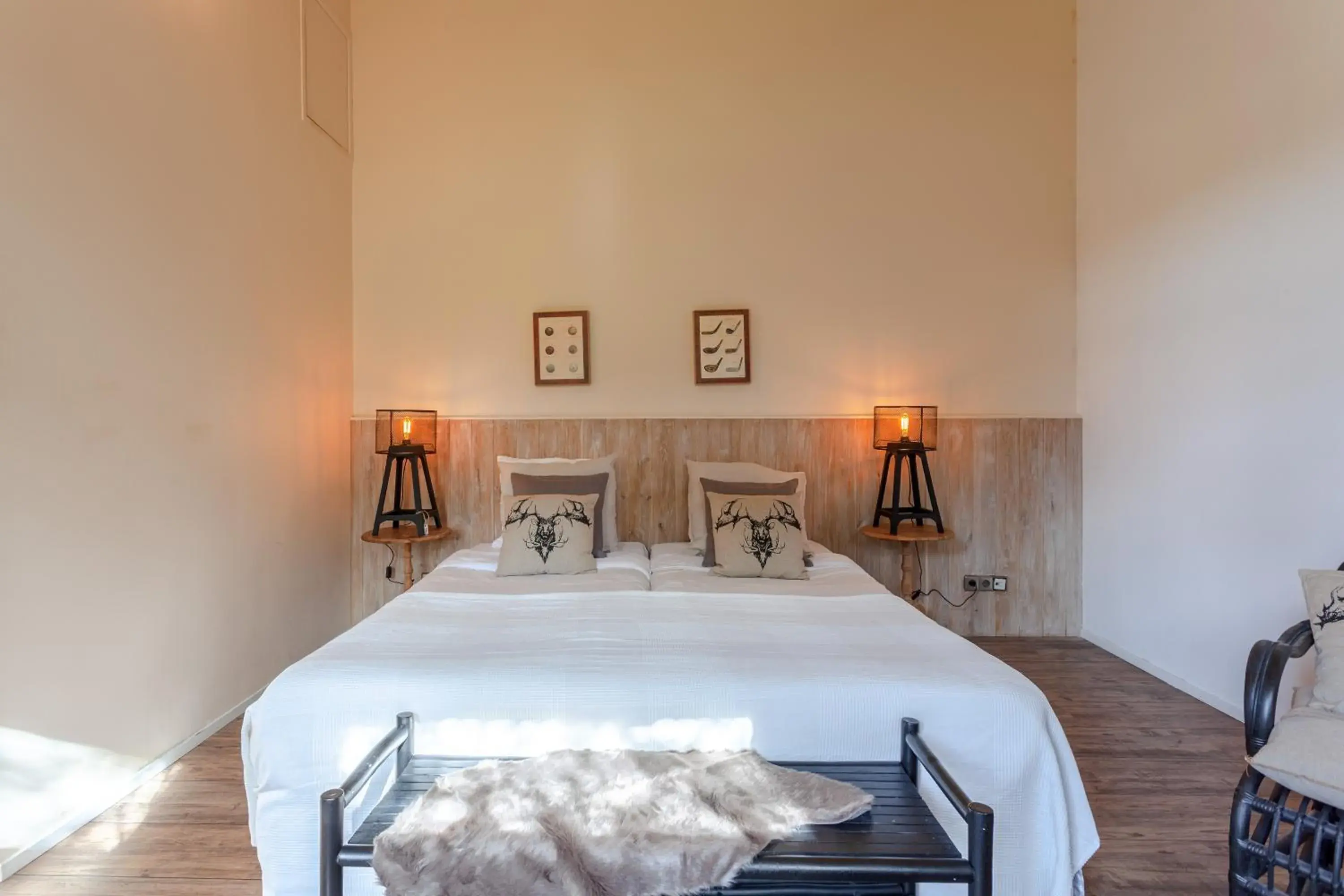 Twin Room in Hajé Restaurant de Aalscholver Twin Room in Hajé Restaurant de Aalscholver