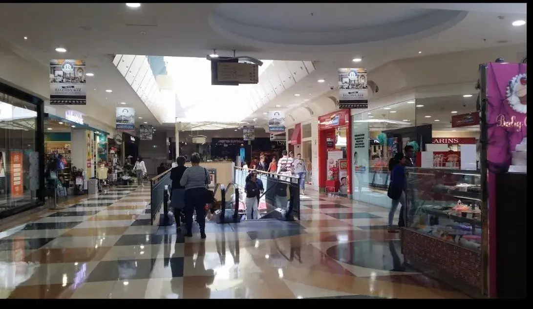 Supermarket/grocery shop in Cityview Studio Accommodation Supermarket/grocery shop in Cityview Studio Accommodation