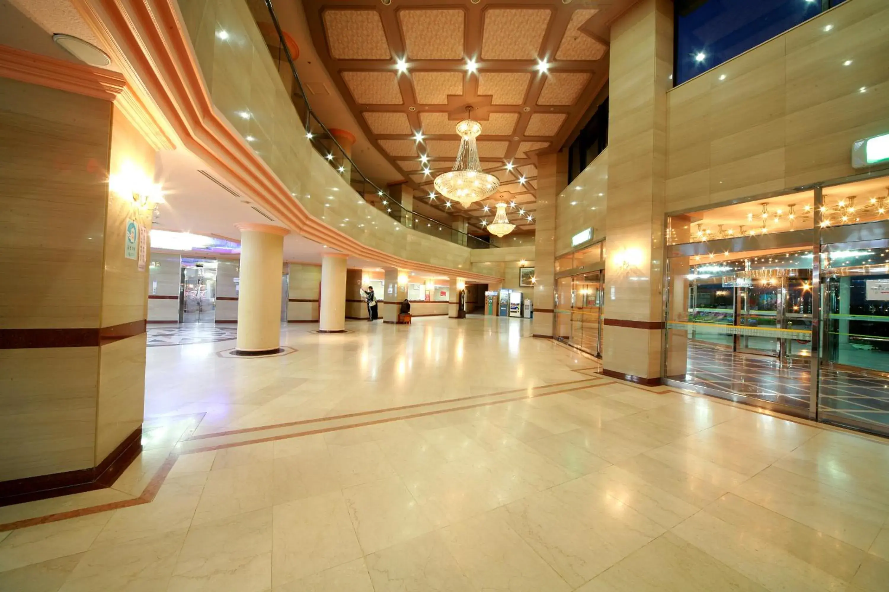 Facade/entrance in Hyundai Soo Resort Sokcho Facade/entrance in Hyundai Soo Resort Sokcho