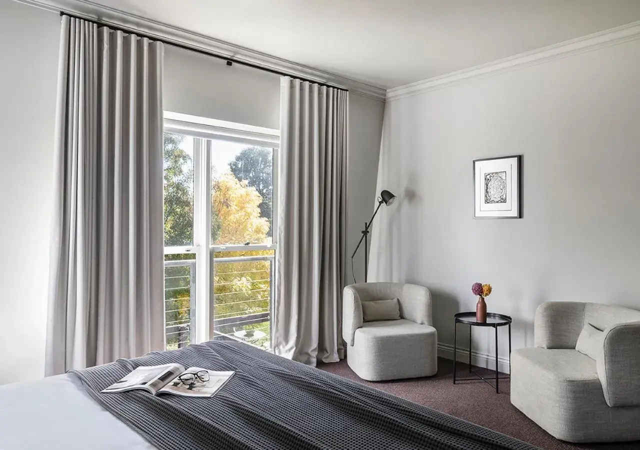 Bedroom, Bed in Cleveland Estate Bedroom, Bed in Cleveland Estate