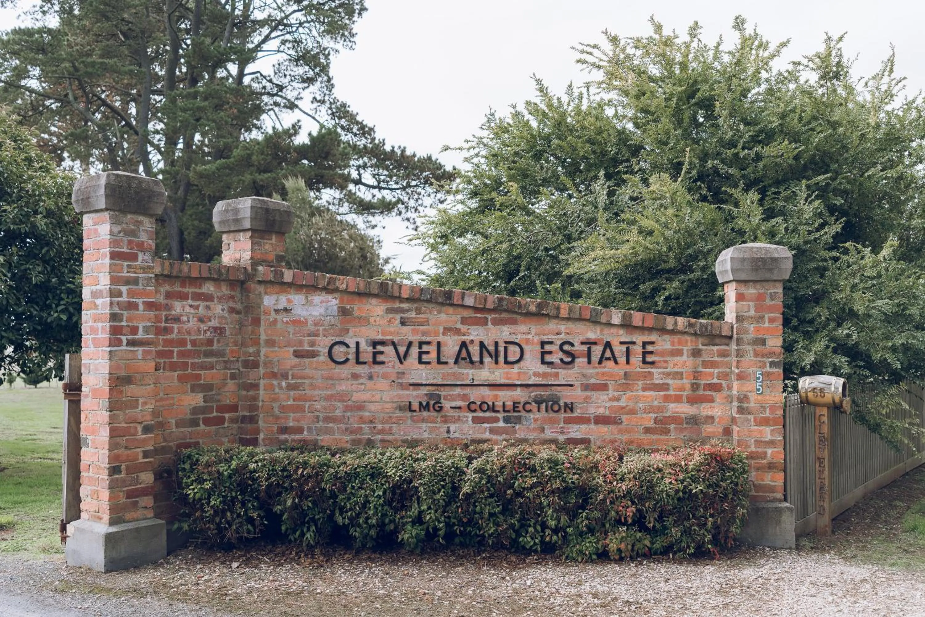 Property logo or sign in Cleveland Estate