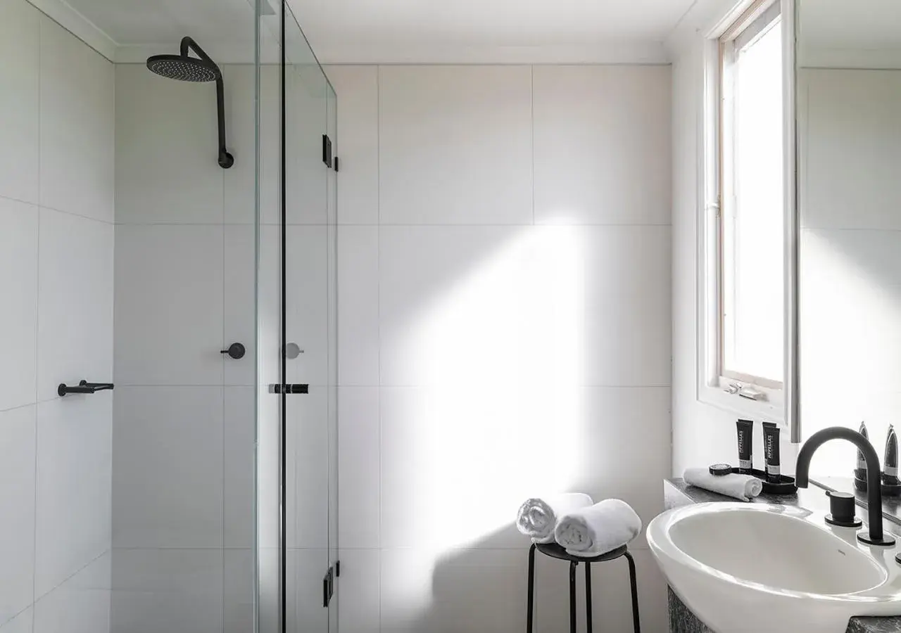 Bathroom in Cleveland Estate Bathroom in Cleveland Estate