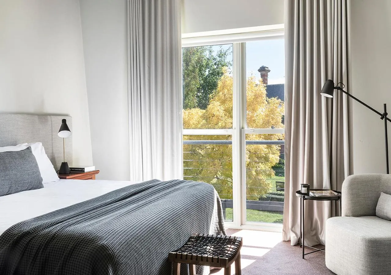 Bedroom, Bed in Cleveland Estate