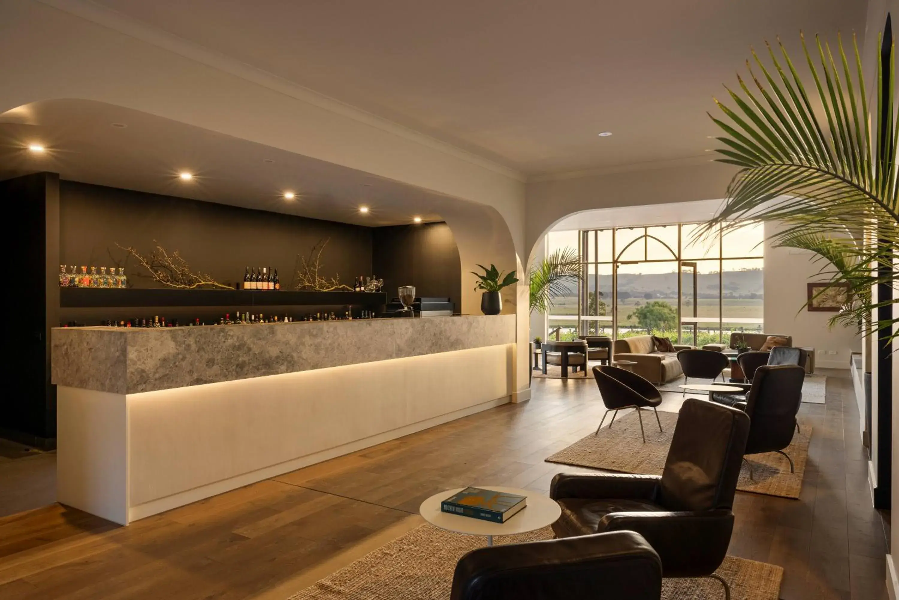 Lounge or bar in Cleveland Estate Lounge or bar in Cleveland Estate