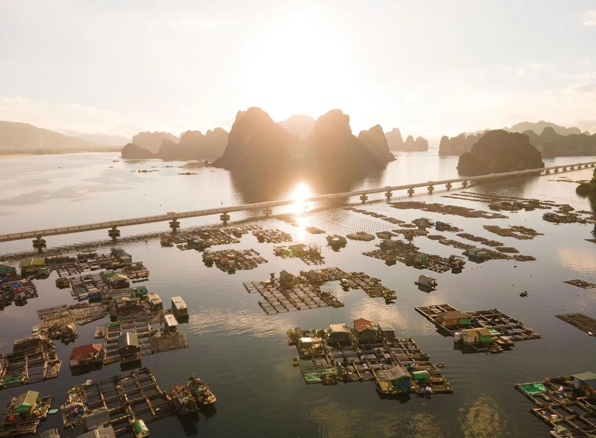Area and facilities in InterContinental Halong Bay Resort by IHG