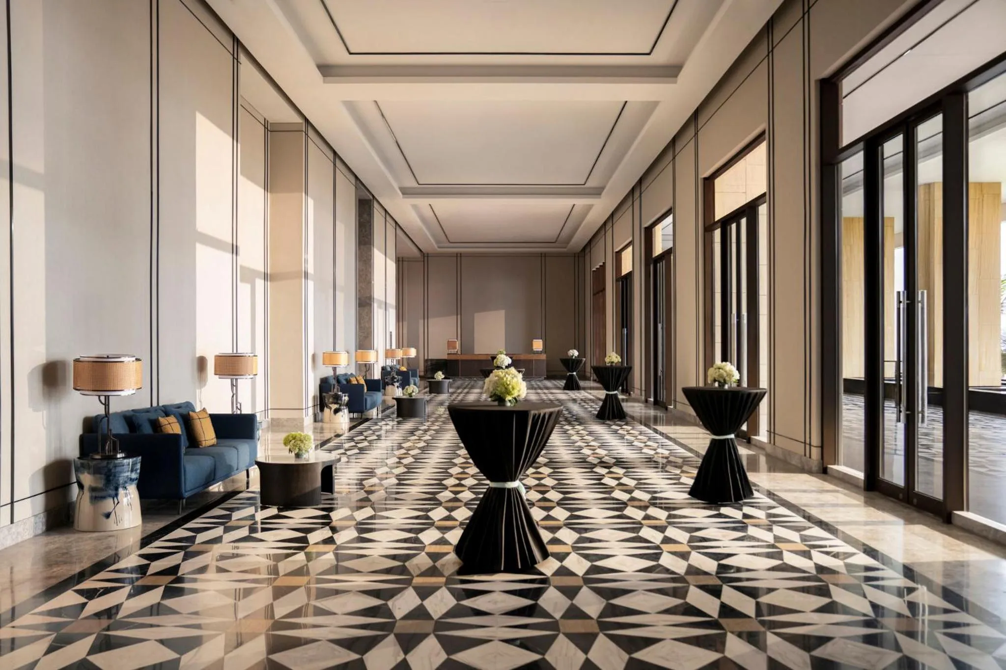 Restaurant/places to eat in InterContinental Halong Bay Resort by IHG