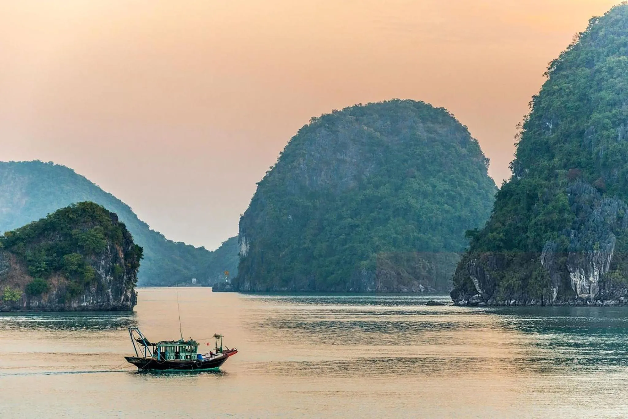 Area and facilities in InterContinental Halong Bay Resort by IHG