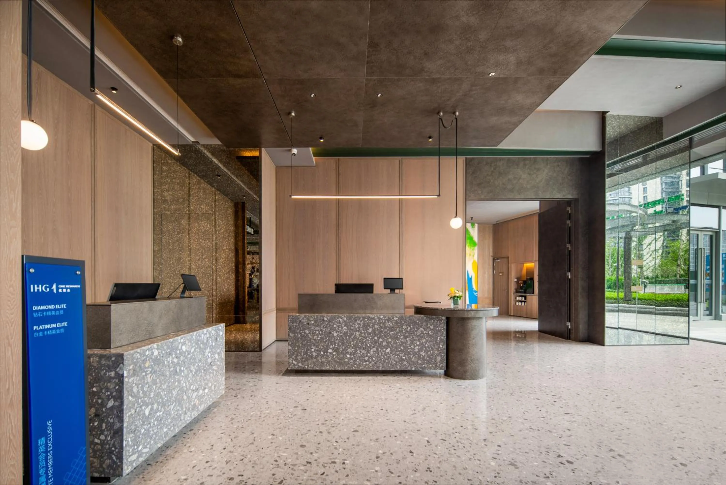 Lobby or reception in Holiday Inn Express Suzhou North Station by IHG