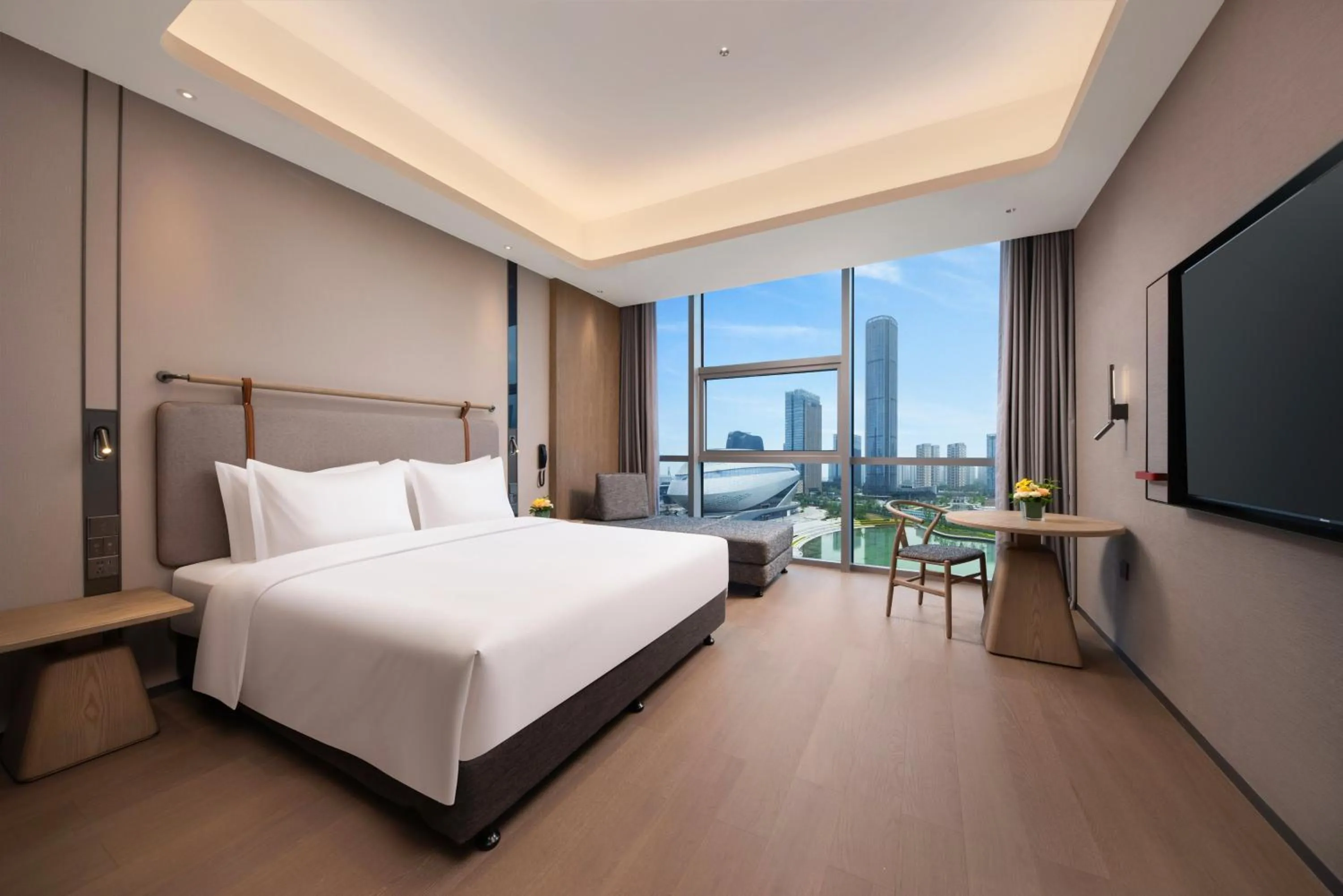 Photo of the whole room, Bed in Holiday Inn Express Suzhou North Station by IHG