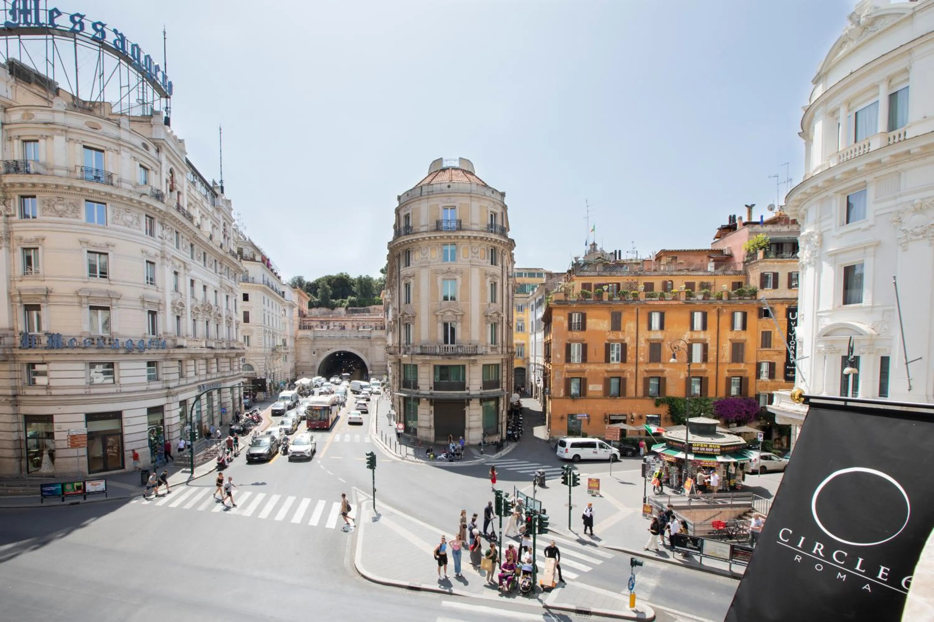 Property building in Circle6 Rome