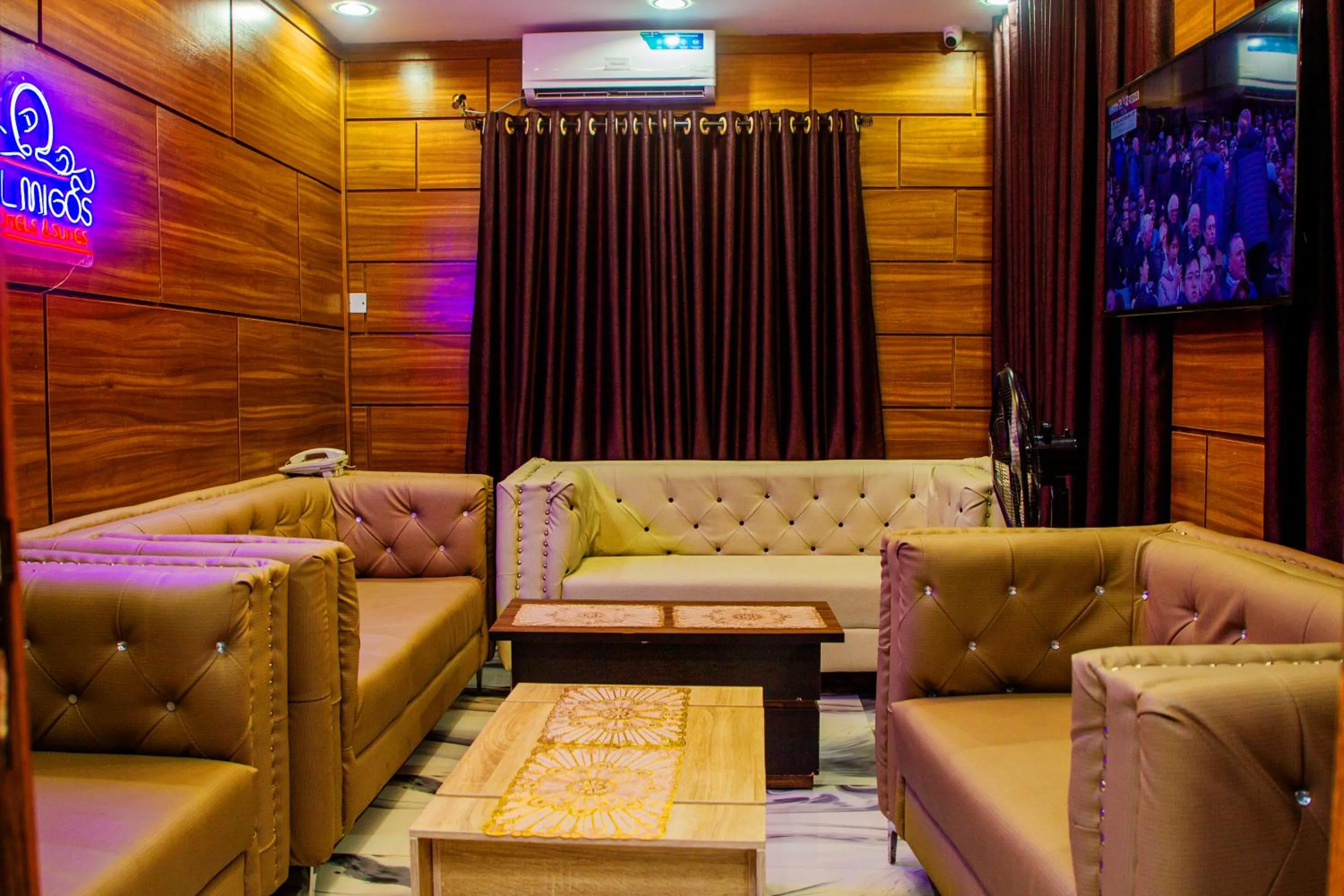 Del Migos Hotel & Suites