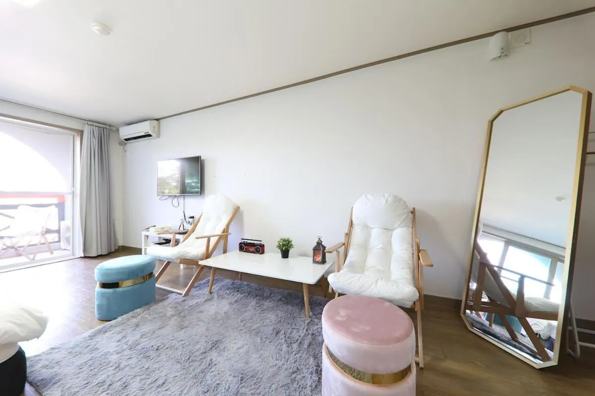 Seating Area in Benikea  The Jeju Resort