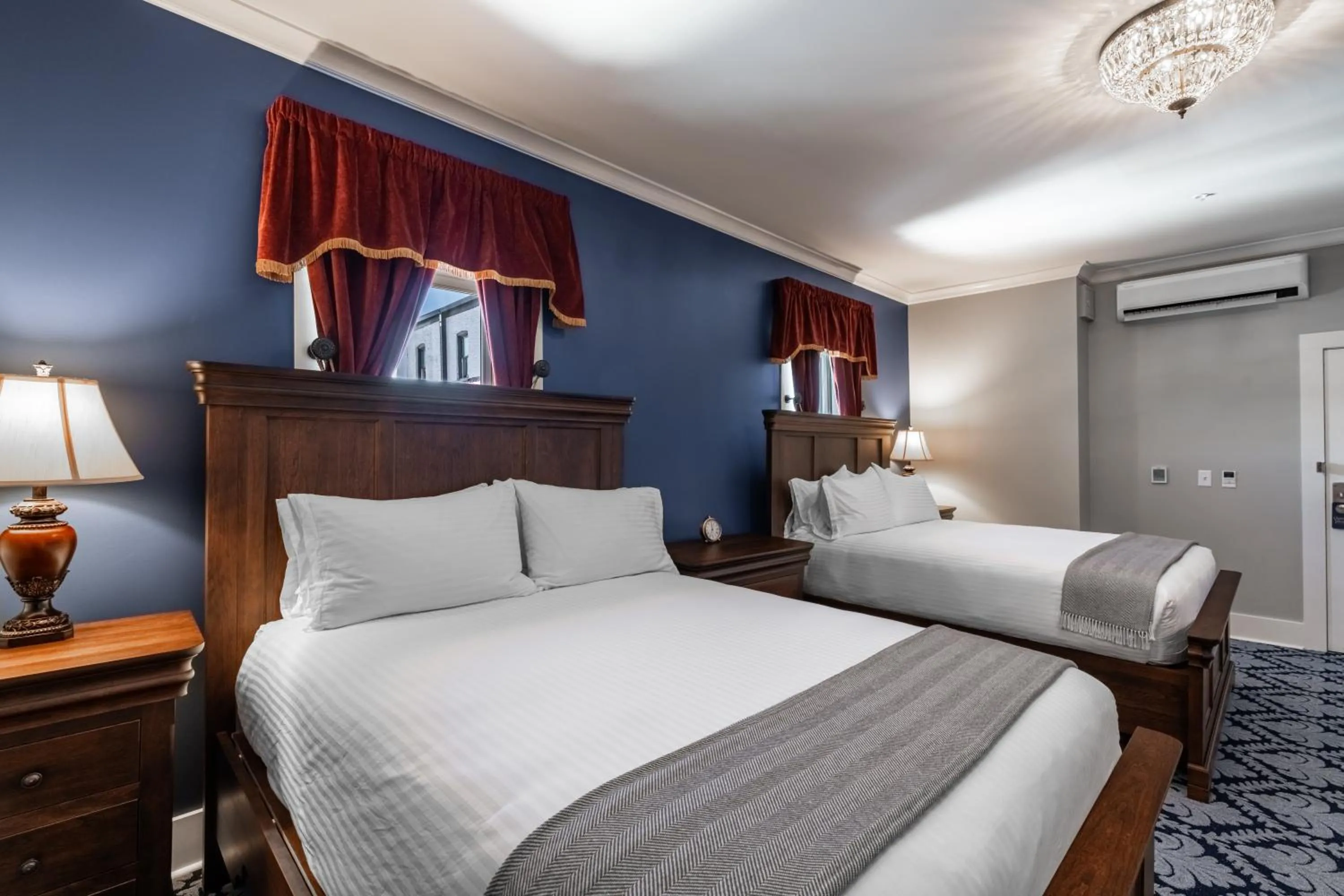 Double Room in Hotel St Cloud