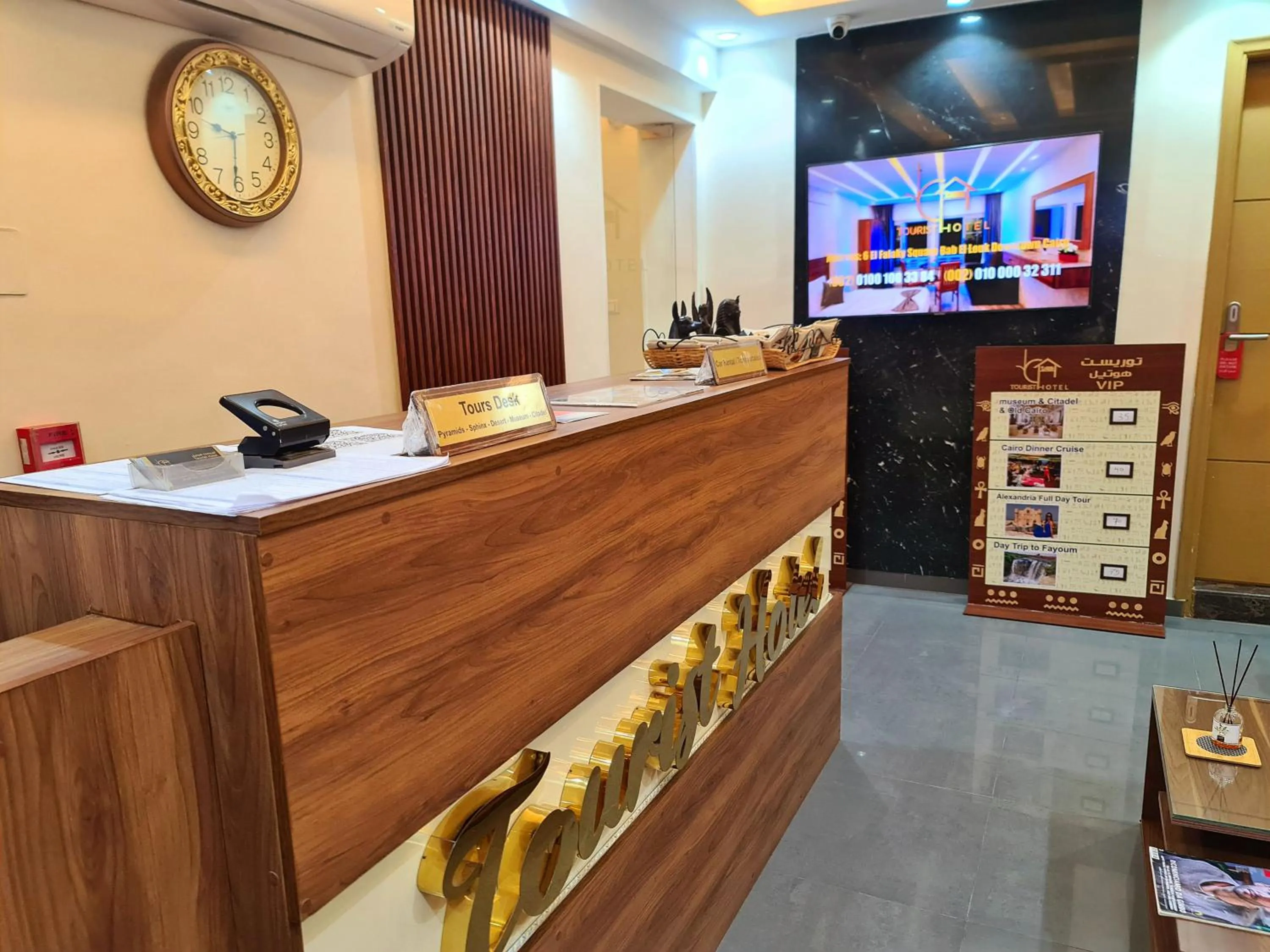 On-site shops in tourist hotel cairo downtown