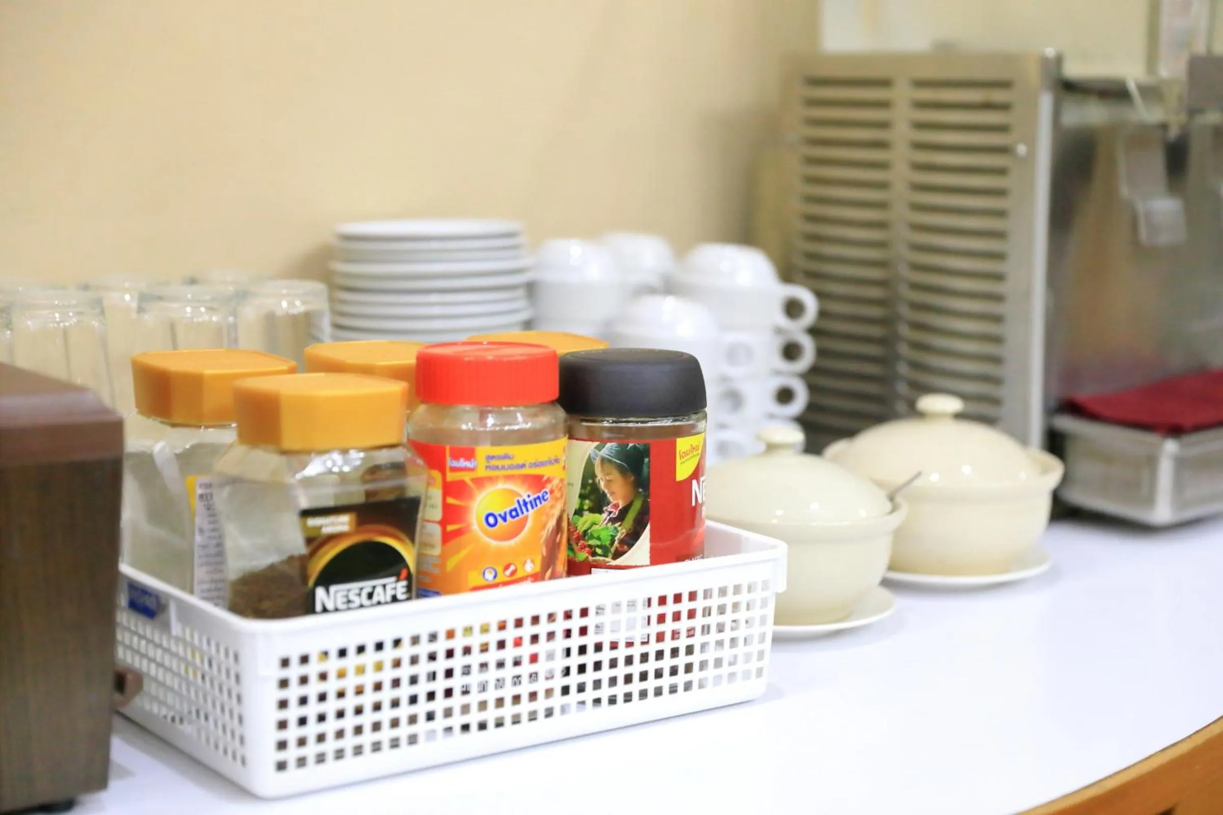 Coffee/tea facilities in Triton Hotel Nakhonratchasima โรงแรมไททัน