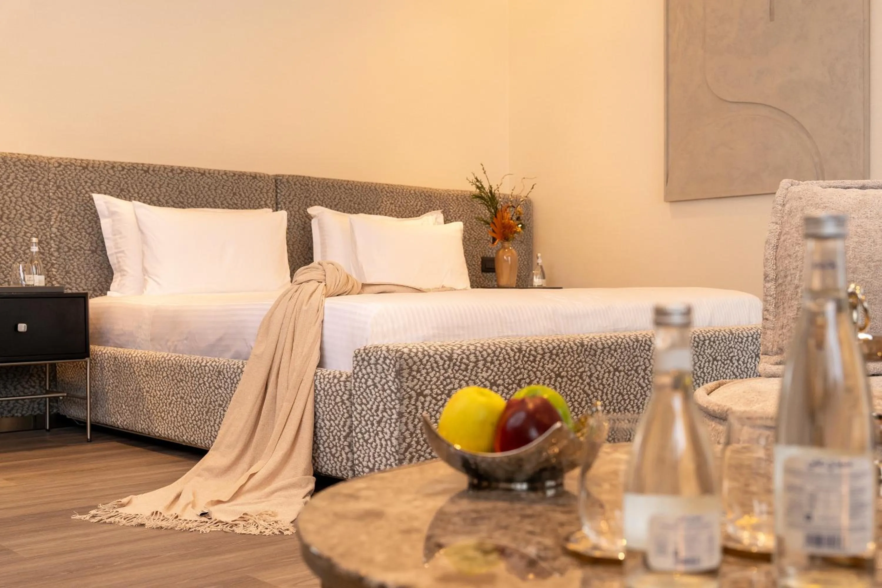 Property building, Bed in Suites By Le Rêve