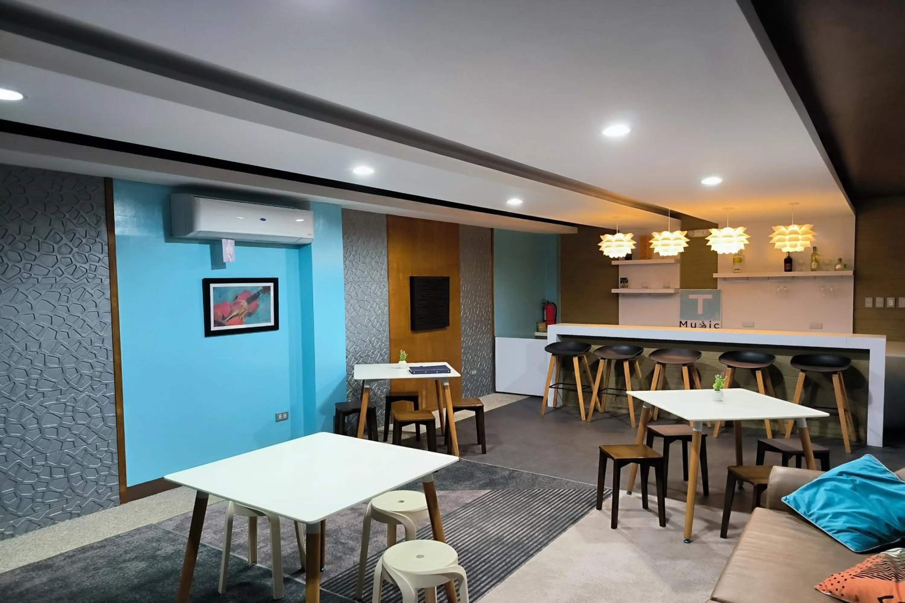 Lounge or bar in T House Tagaytay