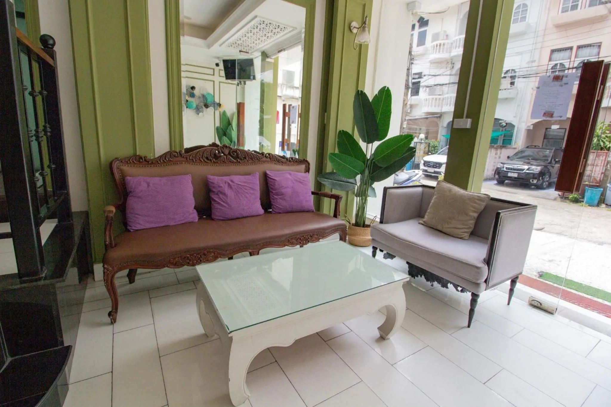 Skutan Inn Sutthisan Nexus Opal