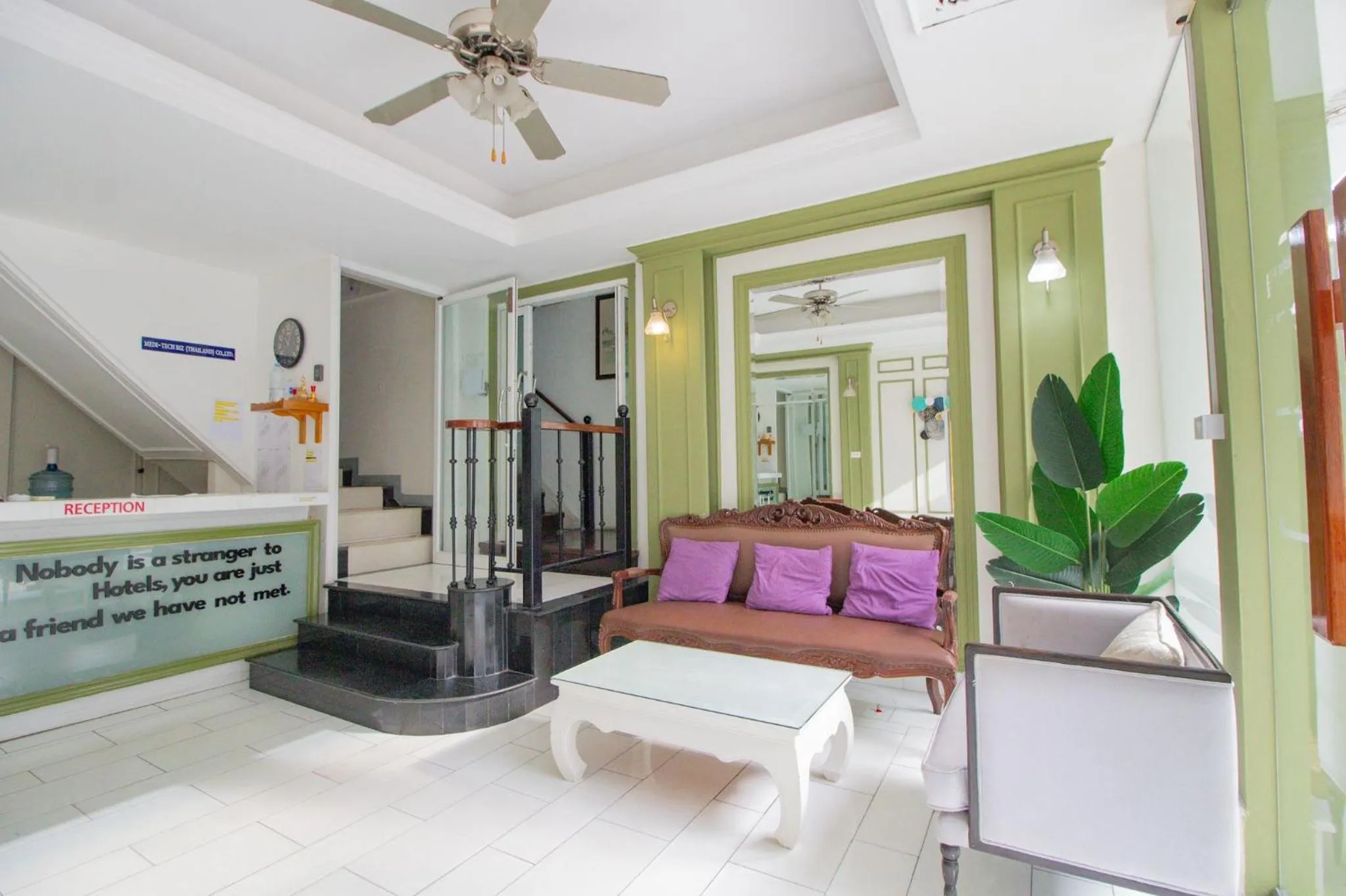 Skutan Inn Sutthisan Nexus Opal